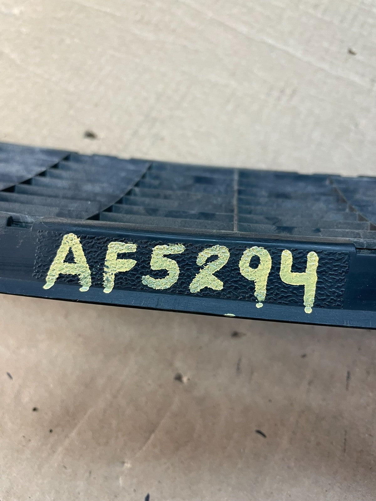 2011 to 2015 Ford Explorer Lower Front Grill Grille AF5294 DG5