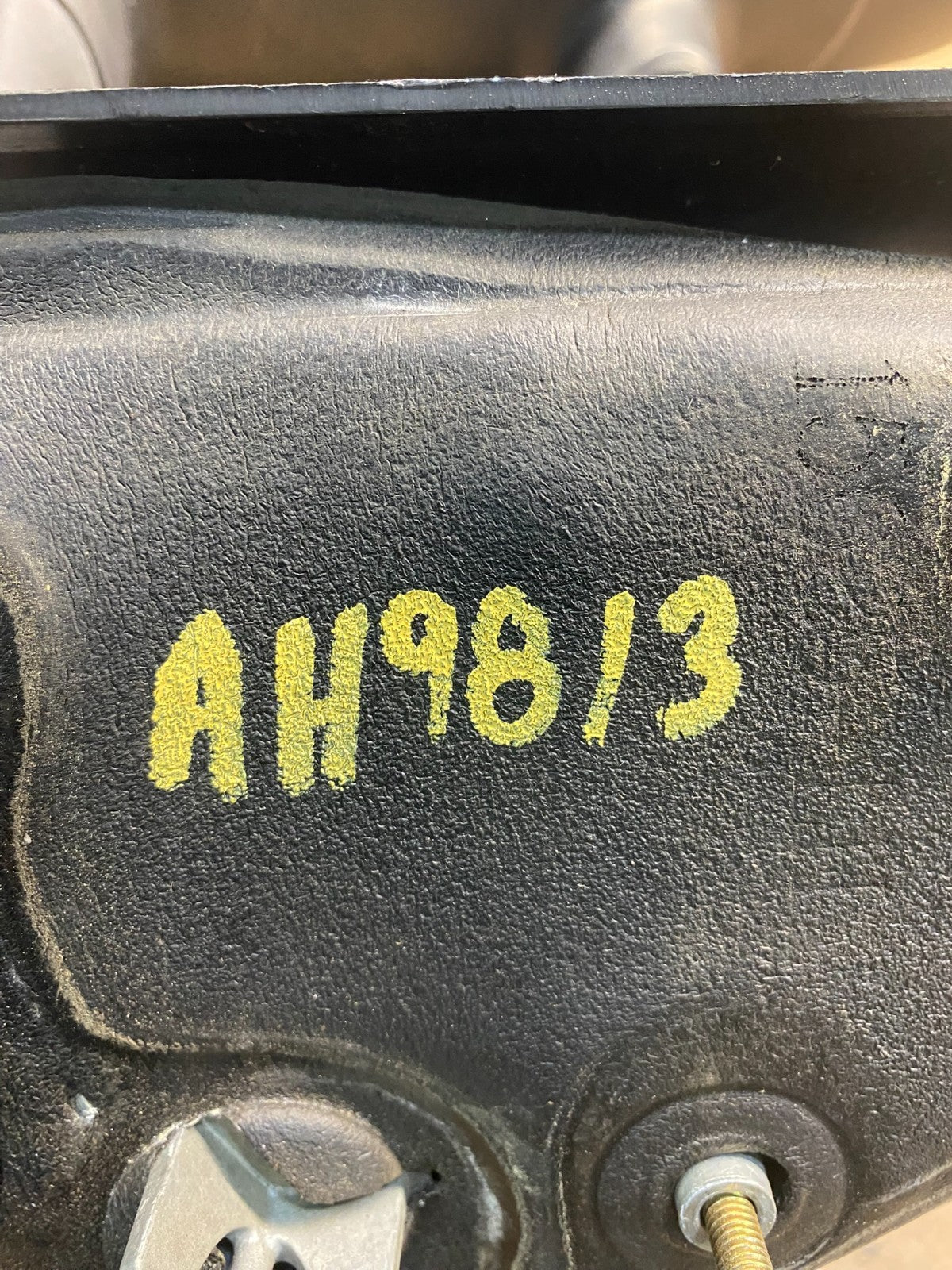 1999 to 2007 Ford F250 F350 F450 Left Driver Door View Mirror AH9813 DG11