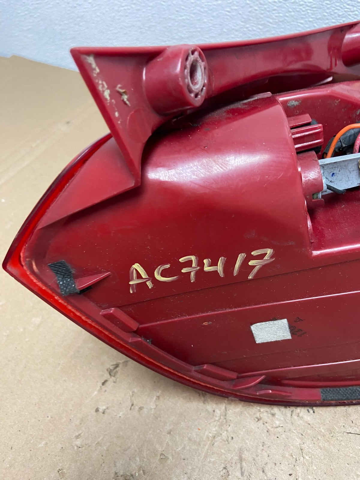 2012 to 2017 Hyundai Veloster Left Driver LH Tail light AC7417 DW8
