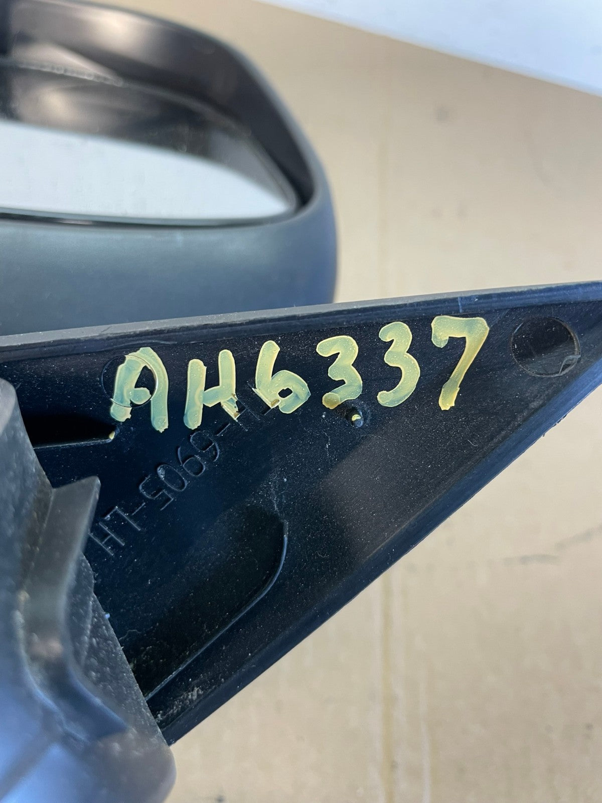 2007 - 2009 Mitsubishi Outlander Left Driver Door Power Mirror AH6337 LK9