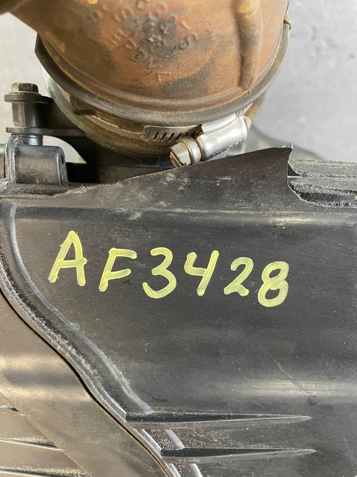 2013-2019 Ford Escape 2.0L Front Engine Filter Air Intake Box AF3428 DG7