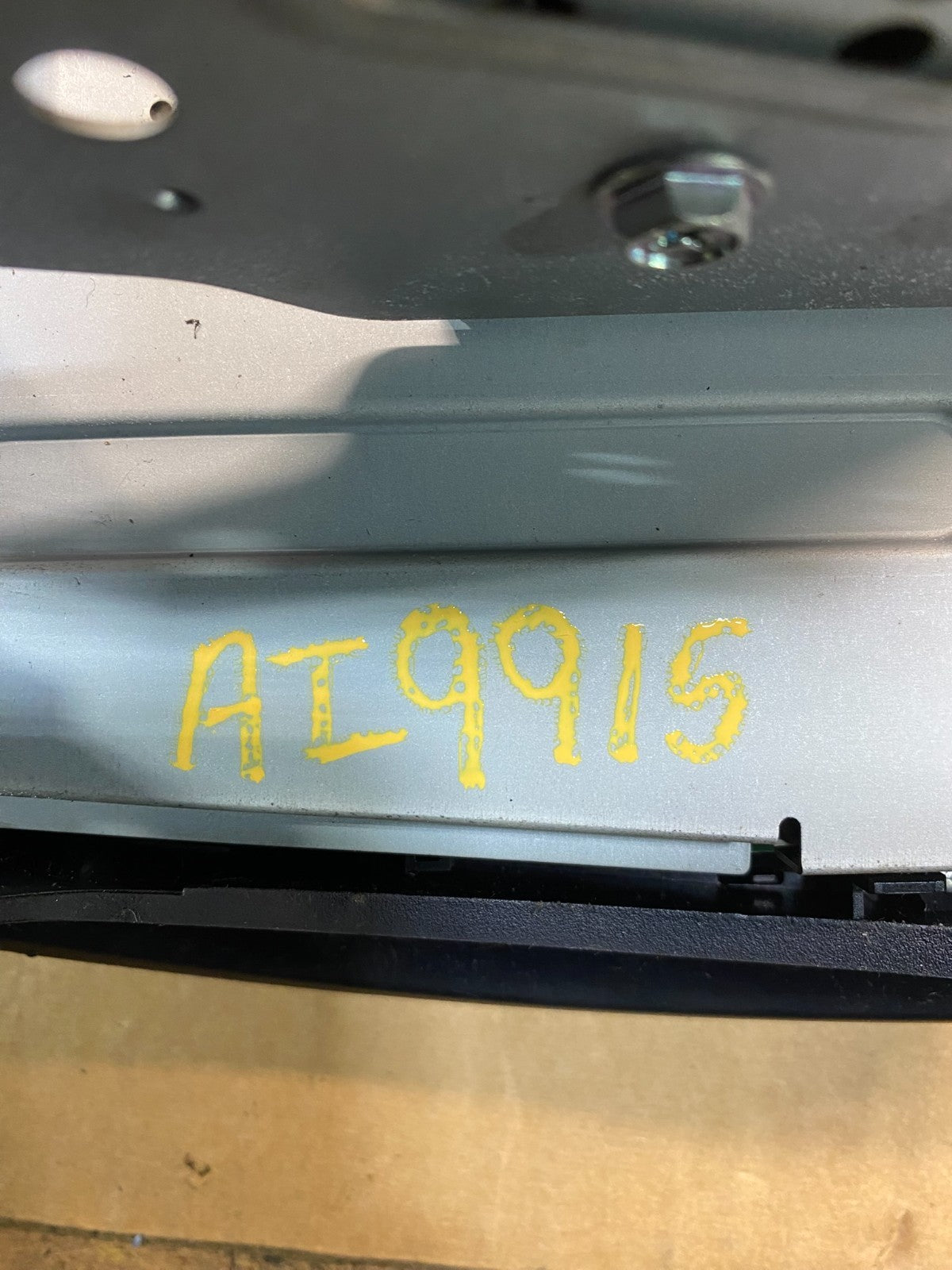2015-2017 Toyota Camry Radio CD Navigation Screen Display AI9915 DW8