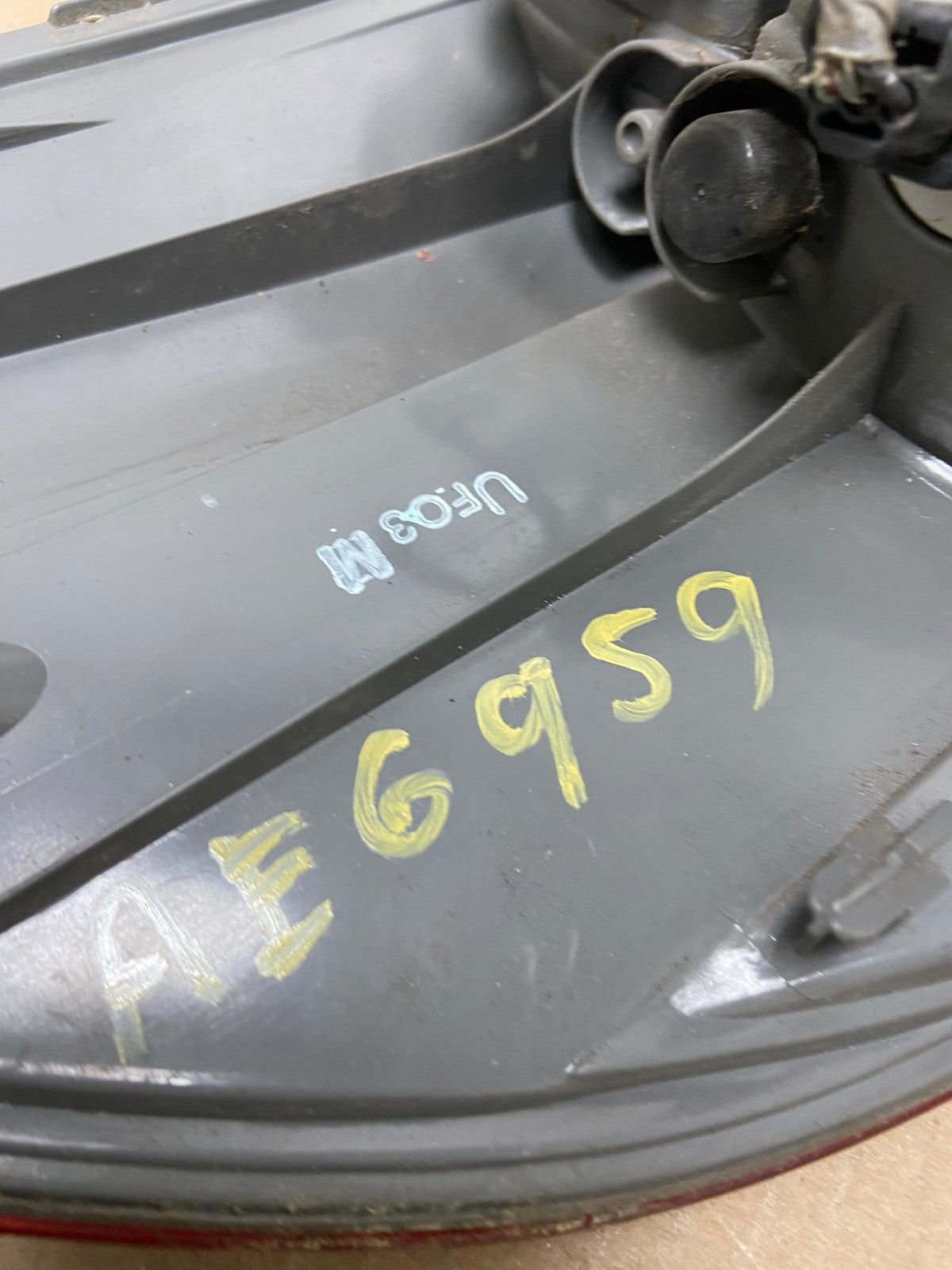 2005 2006 2007 Honda Odyssey Right Passenger RH Side Tail Light AE6959 LK6