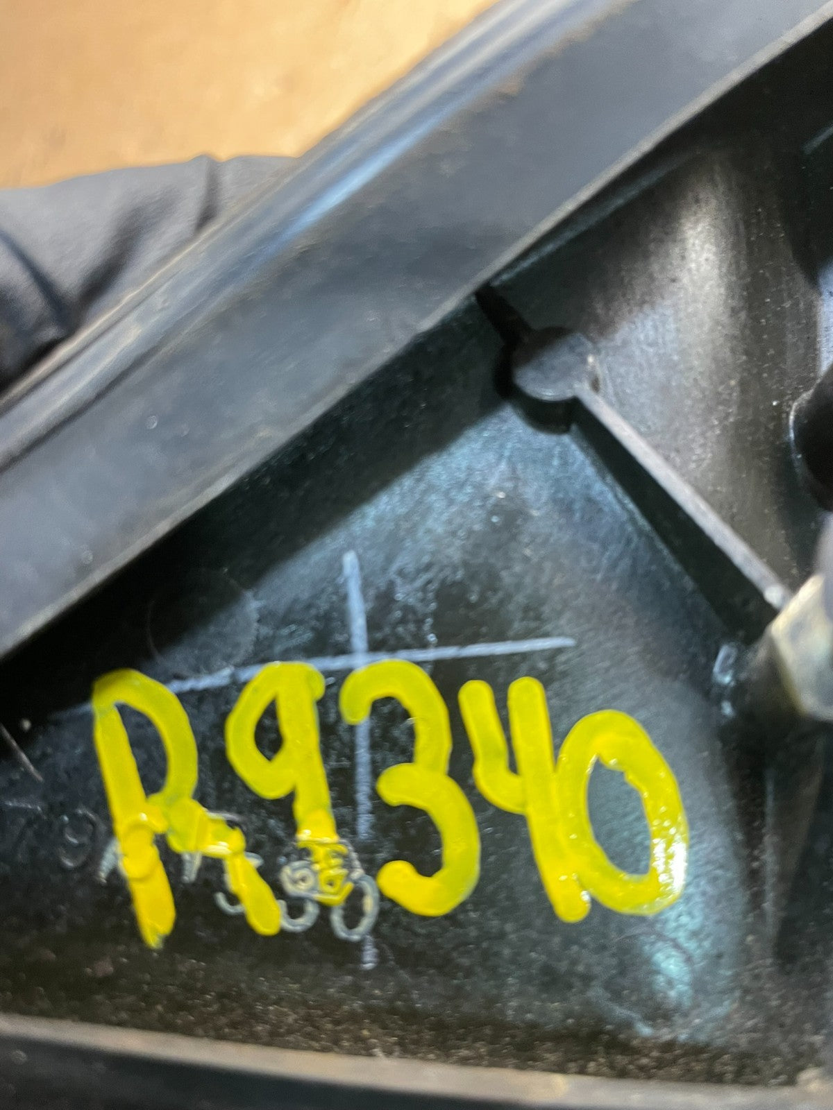 1987 Mitsubishi Tredia Right Passenger Side View Door Mirror R9340 PS8