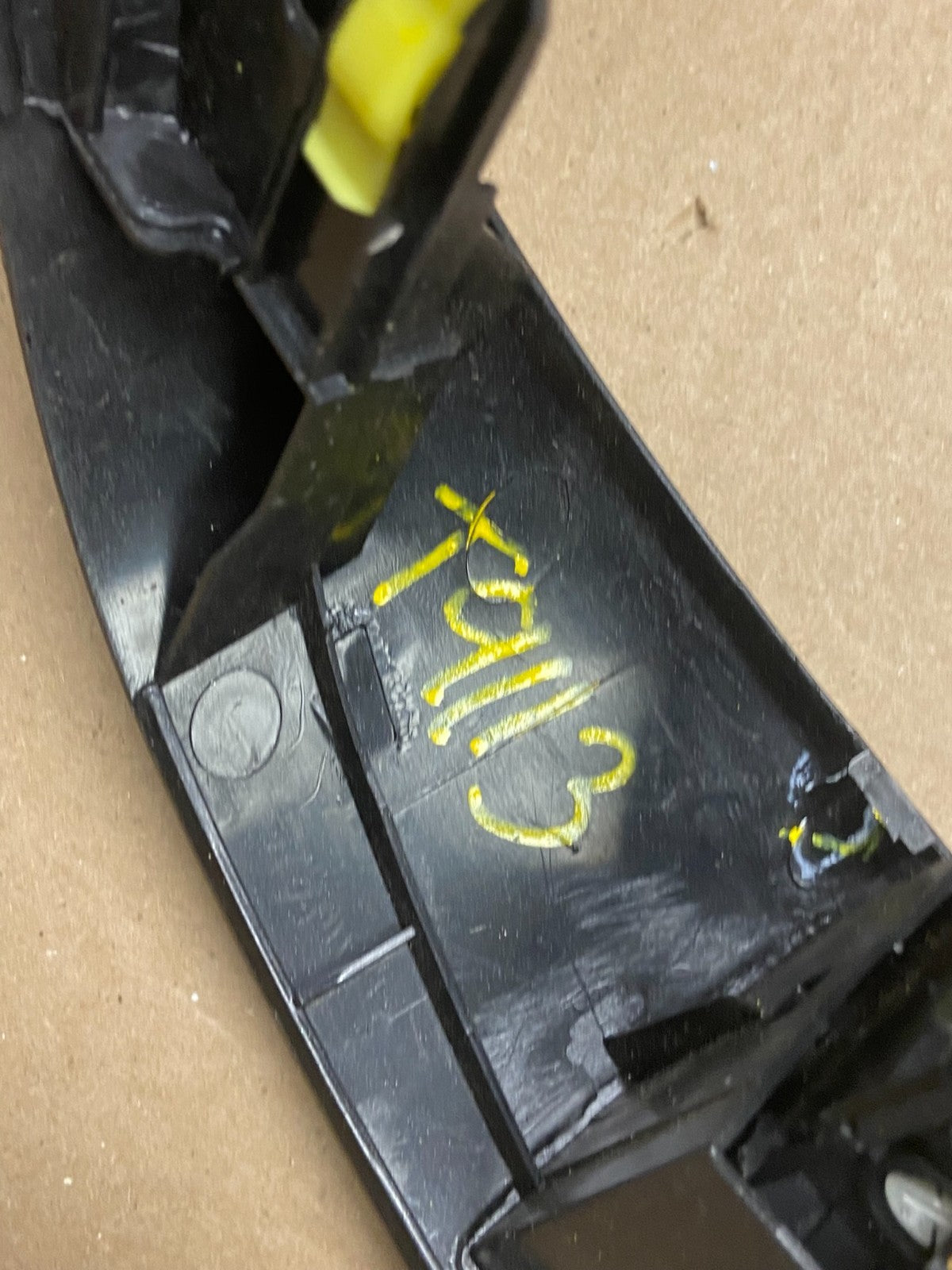 2004 to 2010 Toyota Sienna Left Side Climate Switches Bezel Trim T9113 DG5