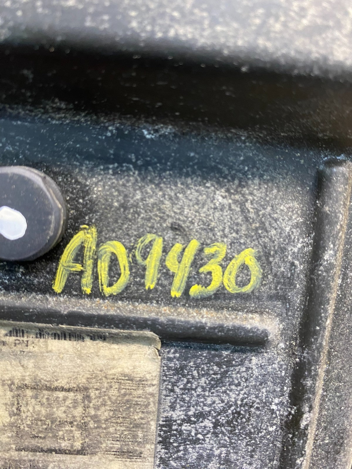 2004 Nissan Titan Ecm Ecu Engine Control Computer MEC33-630 D1 AD9430 DG3