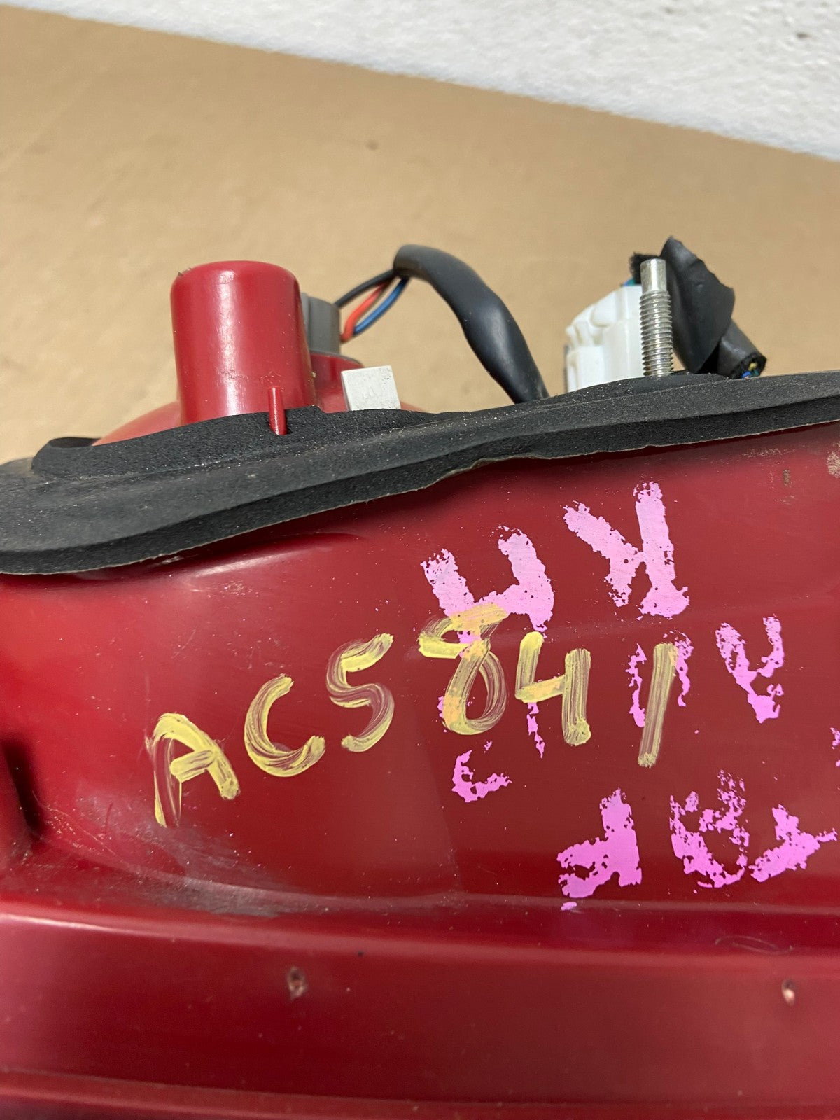 2007 2008 2009 Hyundai Santa Fe Right Passenger Tail Light Inner AC5841 LK7