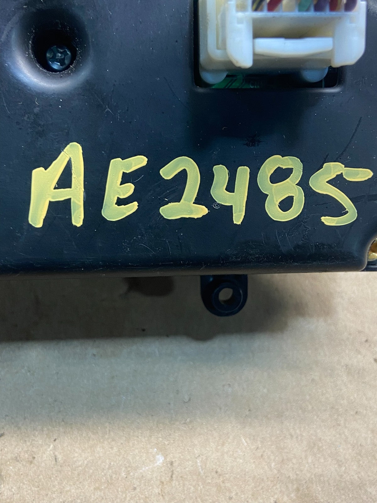 2004-2006 Nissan Quest, Audio Equipment Radio Control Panel 28098-5Z016 AE24856