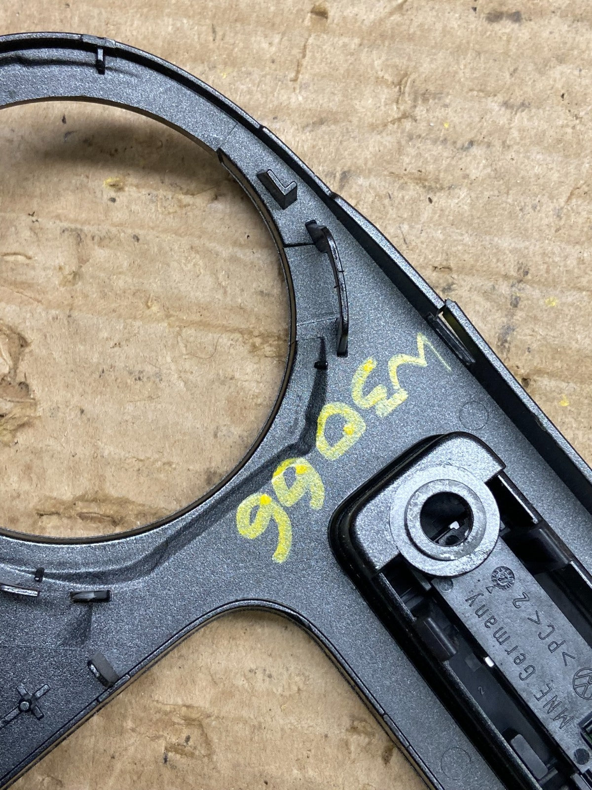 2012 to 2017 Volkswagen Tiguan Center Dashboard Radio Bezel Trim W3066 DG5
