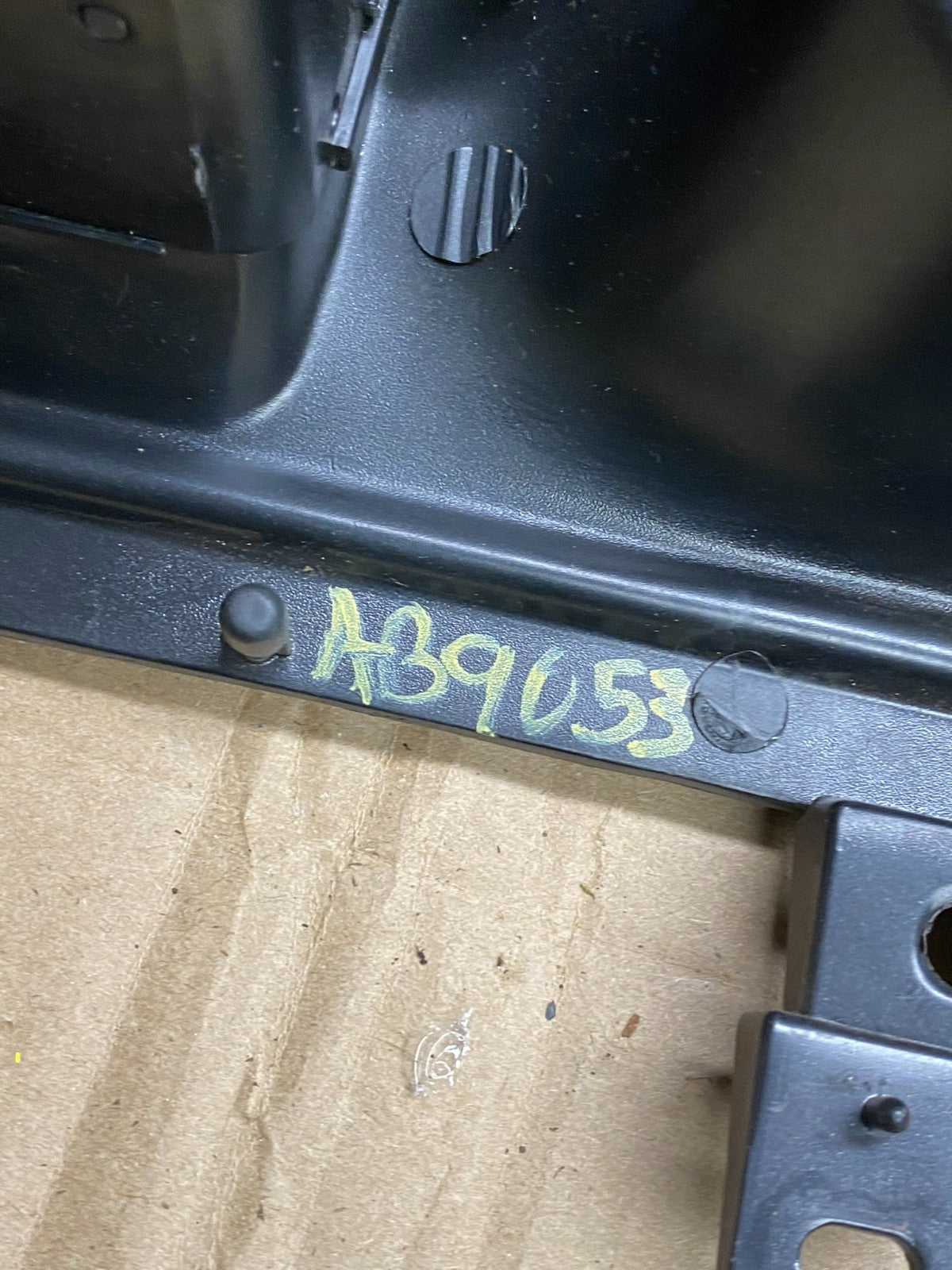 1998 to 2001 Lincoln Continental Speedometer Dash Bezel Air Vent ab9053 DG7