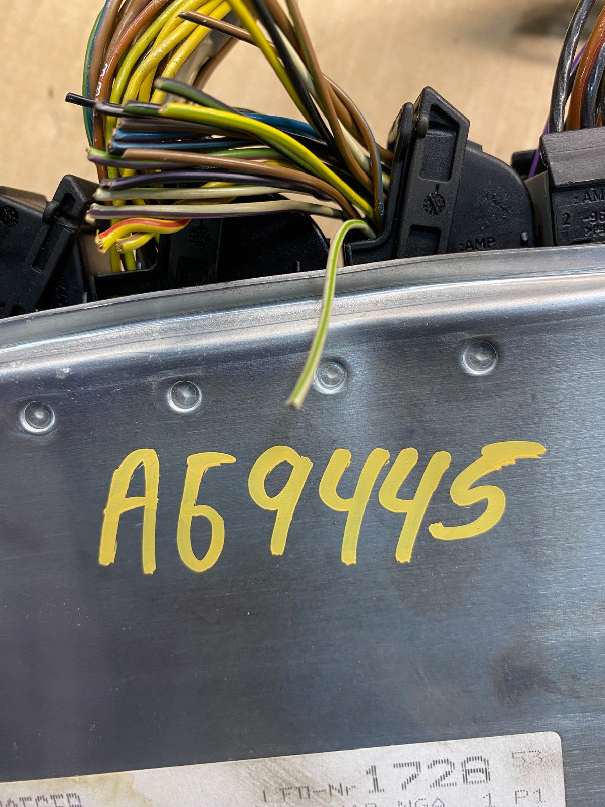 2003 to 2005 BMW X5 ECM ECU Engine Control Computer Module 7519308 AG9445 DW3