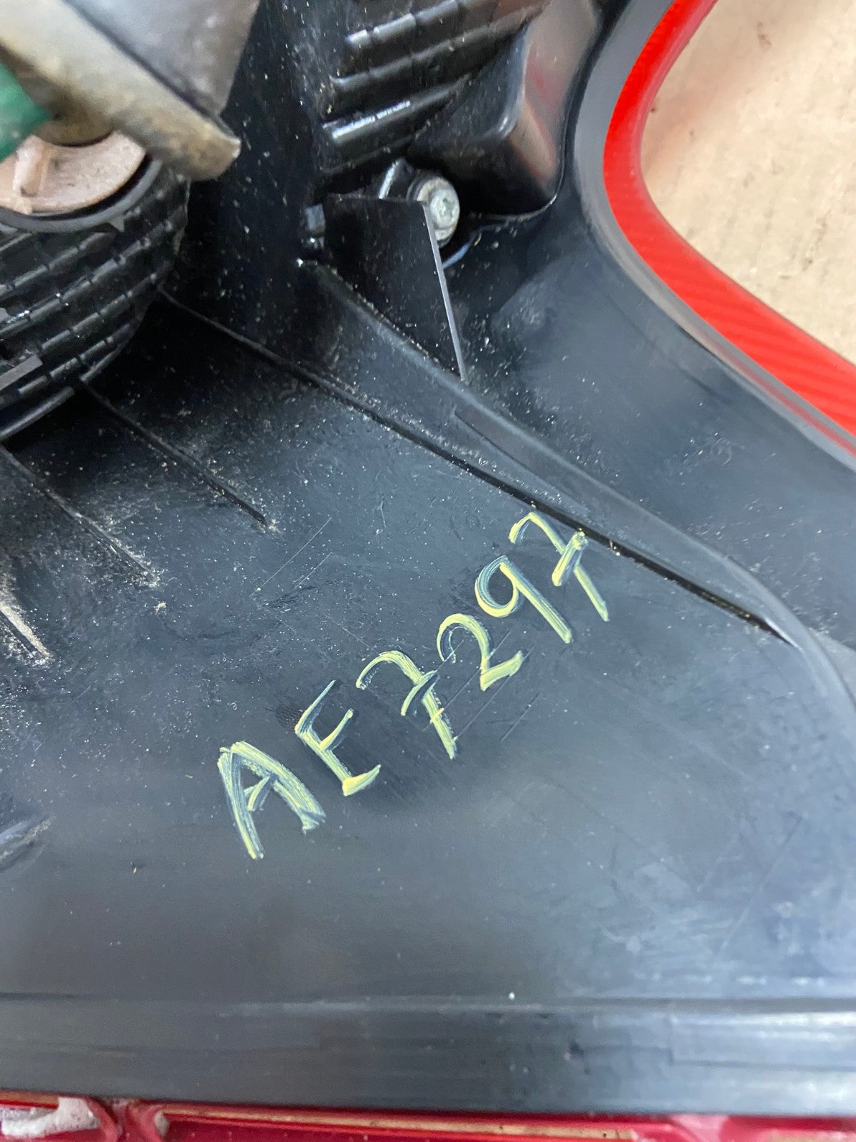 2014 - 2019 Nissan Versa Note Hatchback Left Driver LH Tail Light AE7297 LK7