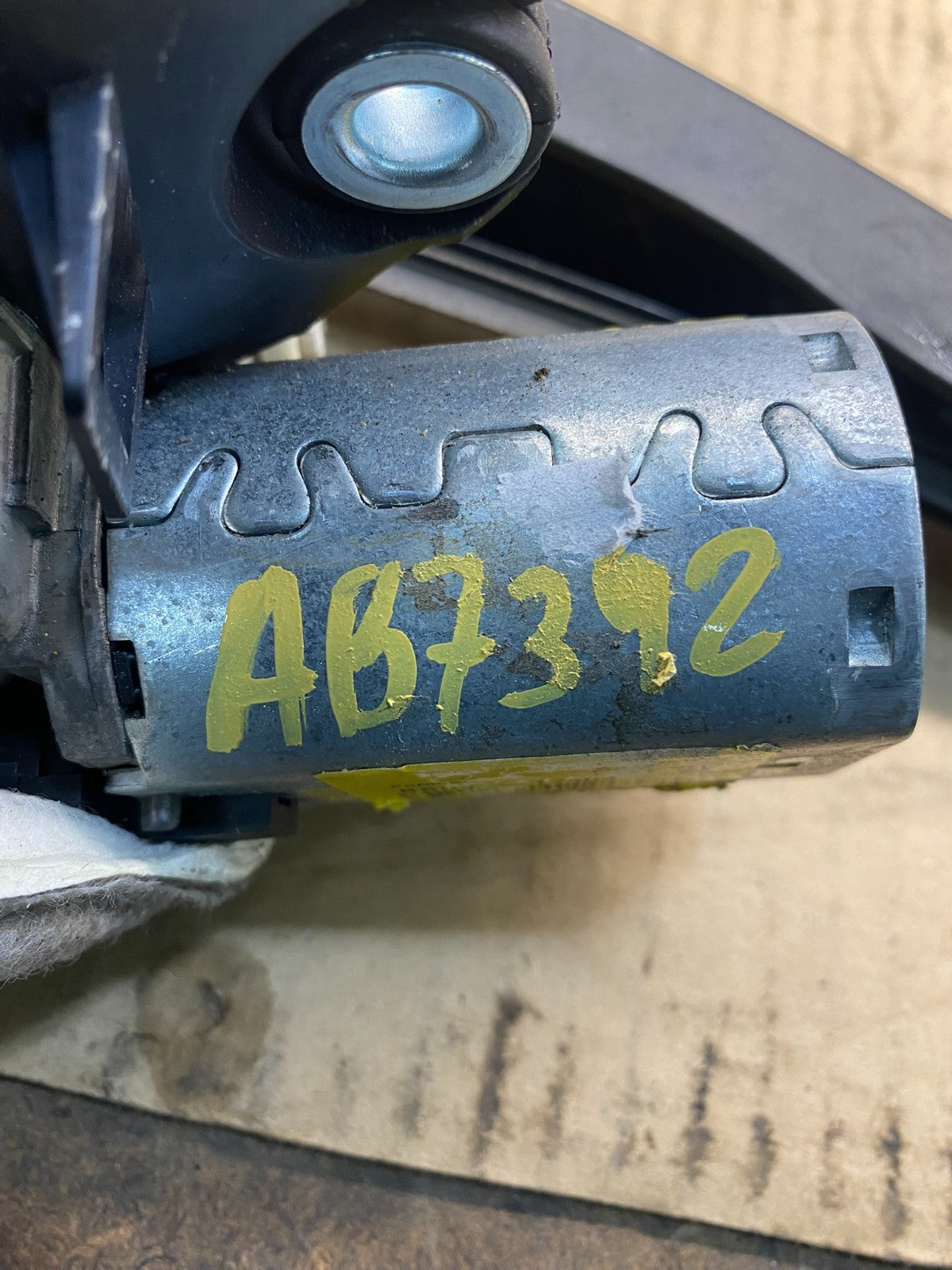 2011 to 2019 Ford Explorer Rear Windshield Wiper Motor OEM ab7392 DG7