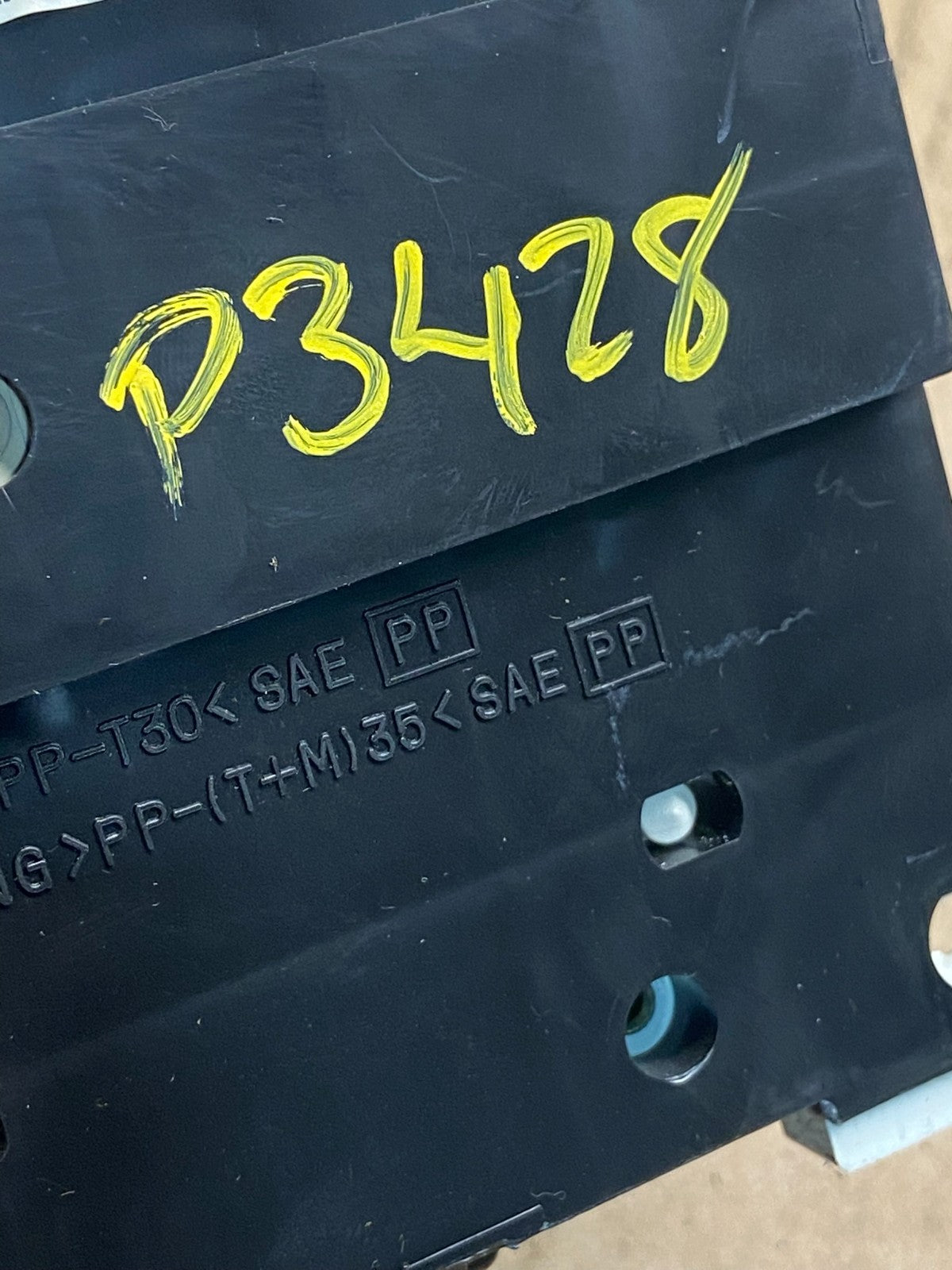 2012 Nissan Quest Speedometer Cluster Gauge Dashboard P3428 DG7