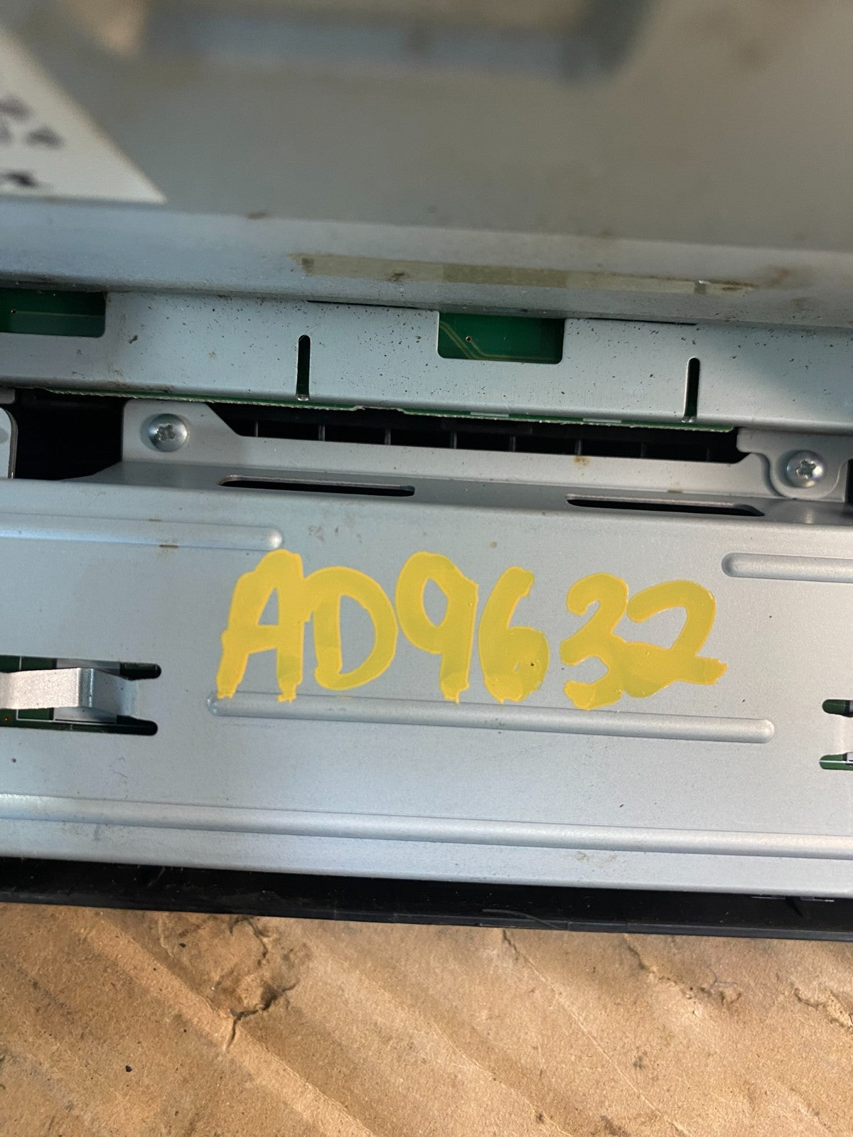 2011 to 2013 Honda Odyssey Radio AM/FM Control Panel AD9632 DG7