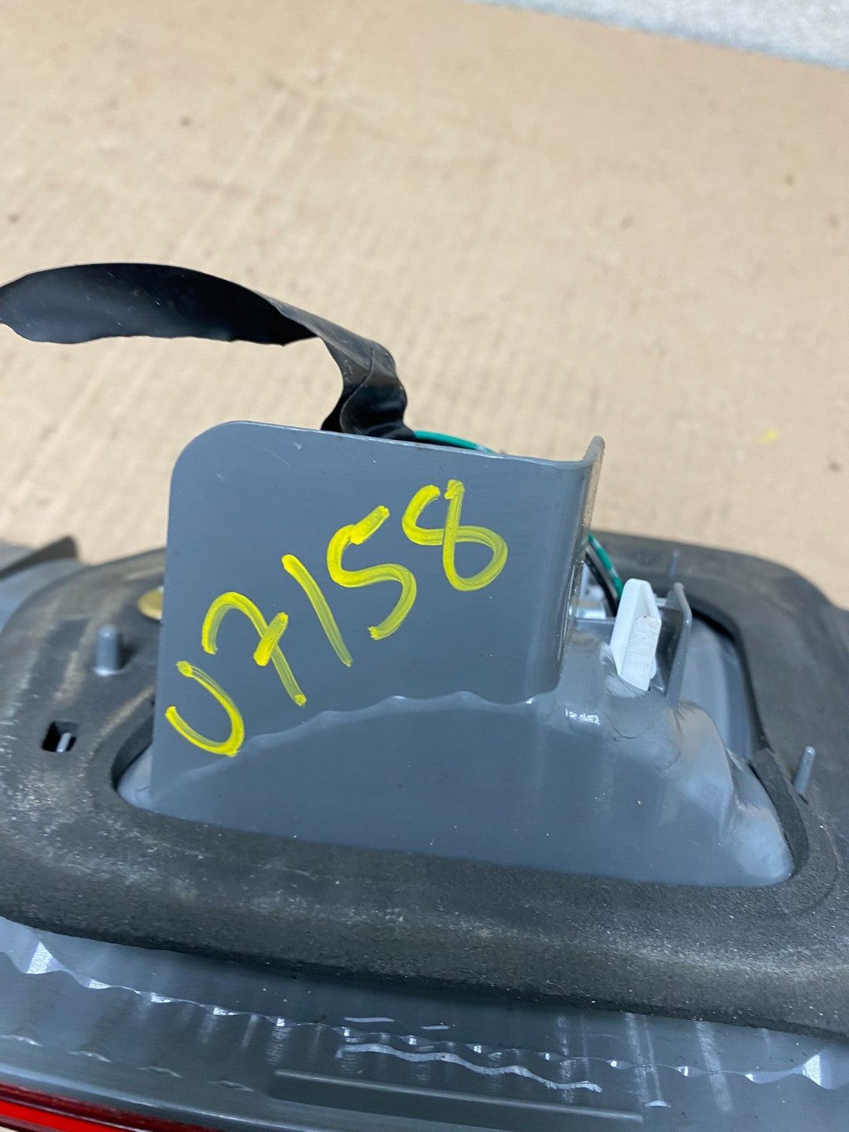 2005 Honda Accord Left Side Driver Lh Inner Trunk Lid Tail Light U7158 DW8