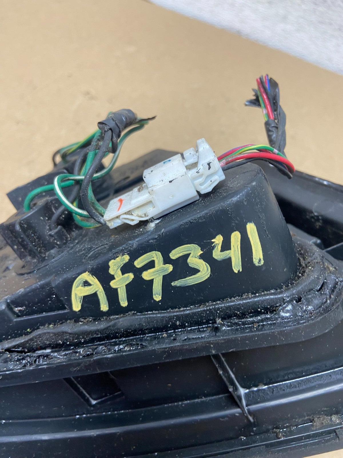 1996 - 1997 Infiniti i30 Right Passenger Rh Side Tail Light AF7341 DG7