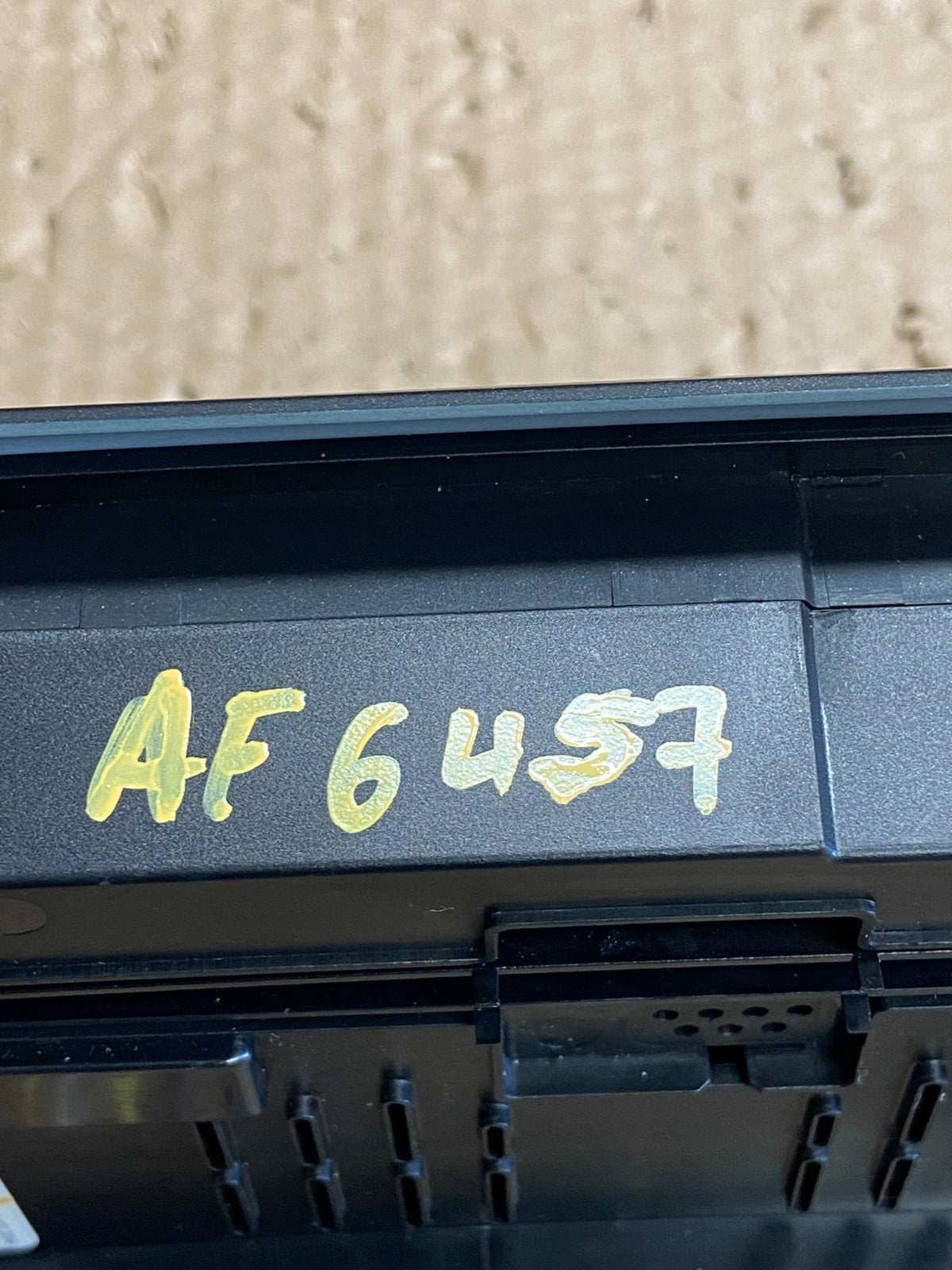 2013 - 2015 Ford Fusion Radio Climate Control A/C Control AF6457 DW6