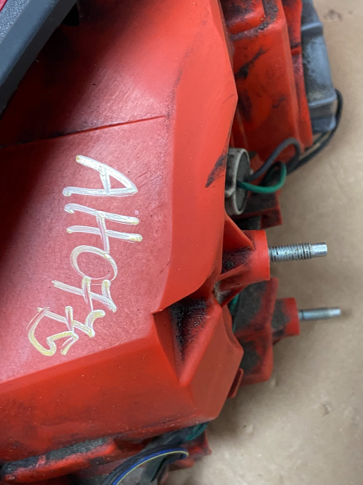 09-15 Infiniti G37 Q60 Convertible Left Driver LH Tail Light AH0775 DG8