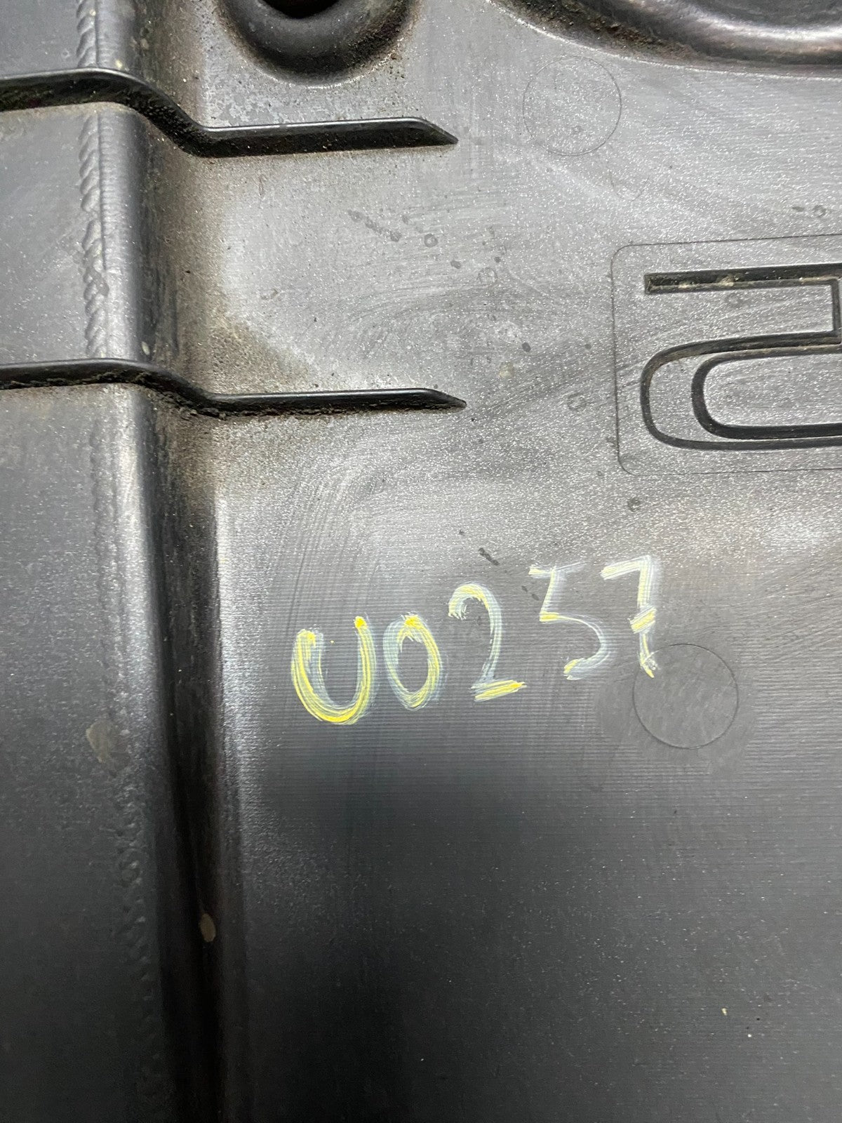 2005 to 2008 Nissan Quest Engine Cover 14041 3z100 U0257 DG9
