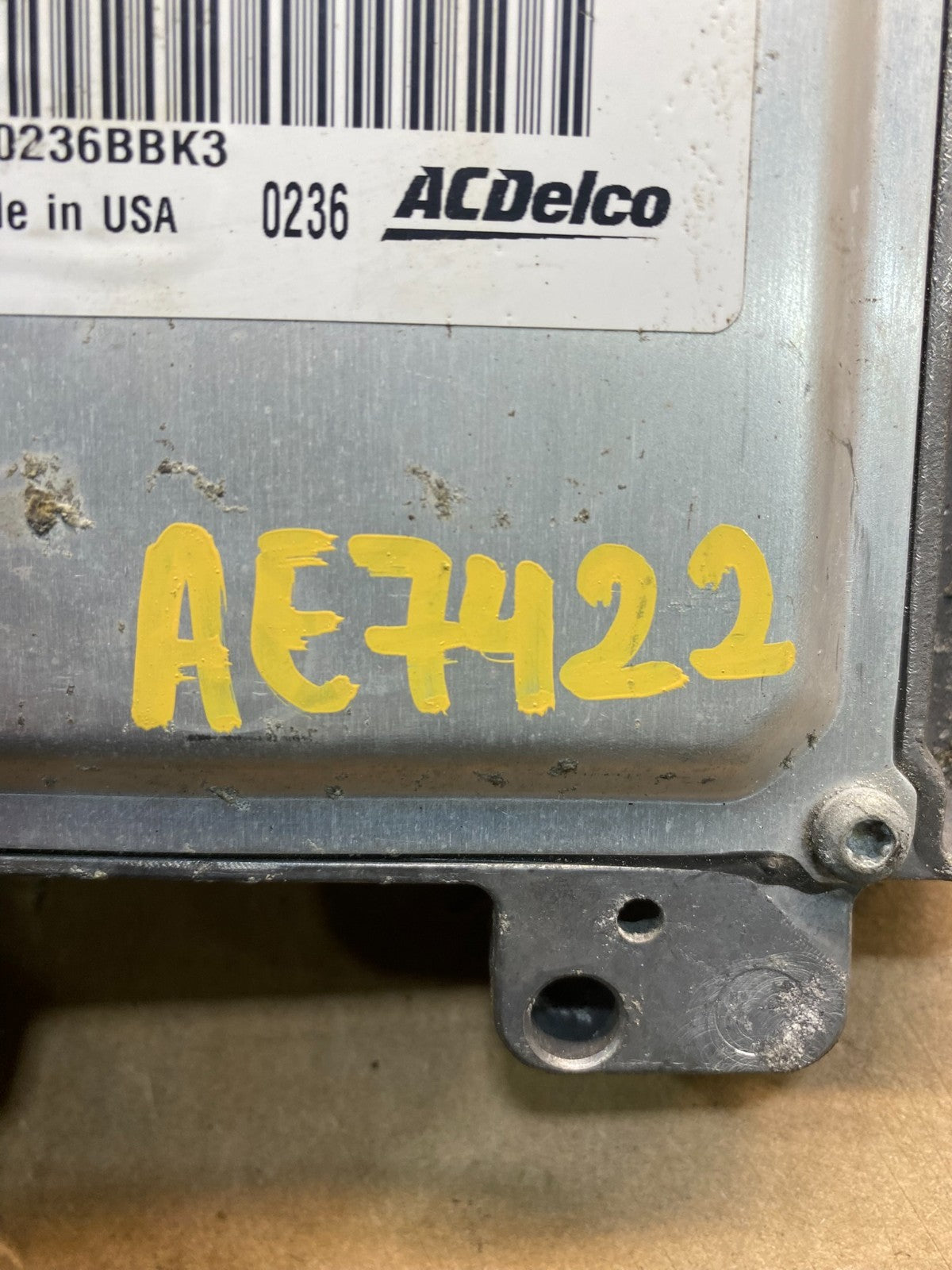 2010-2014 Chevrolet Yukon Tahoe Suburban Engine Control Module ECM ECU AE7422 DW3