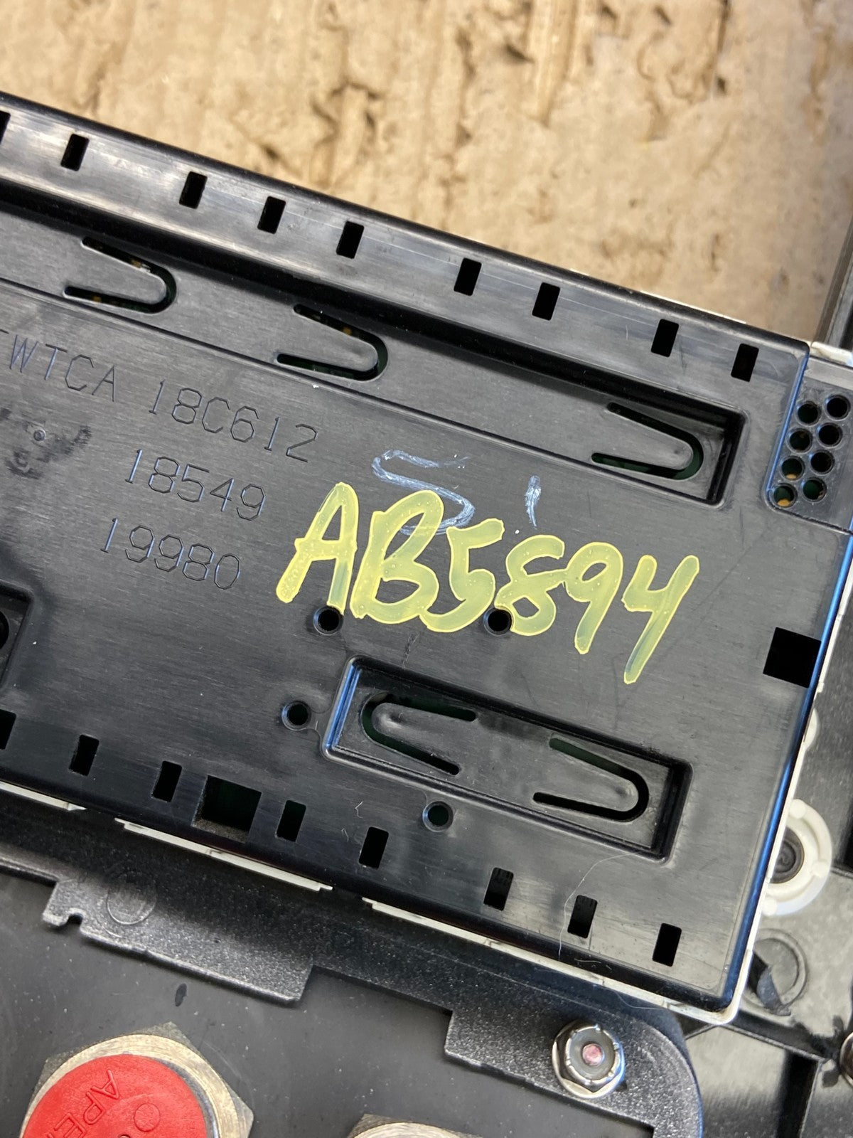 2008-2010 Ford F250 F350 Radio Climate Control Radio Dash Bezel Panel ab5894 DG7