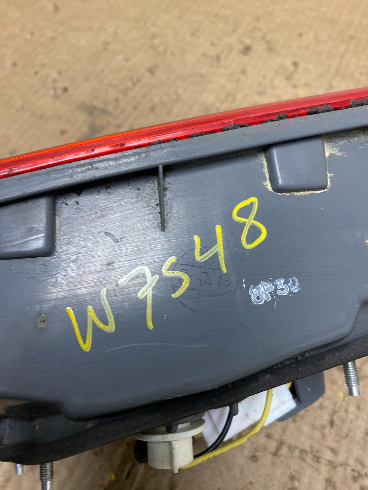 2006 2007 2008 2009 Hyundai Azera Left Driver LH Inner Tail Light W7548 DW9