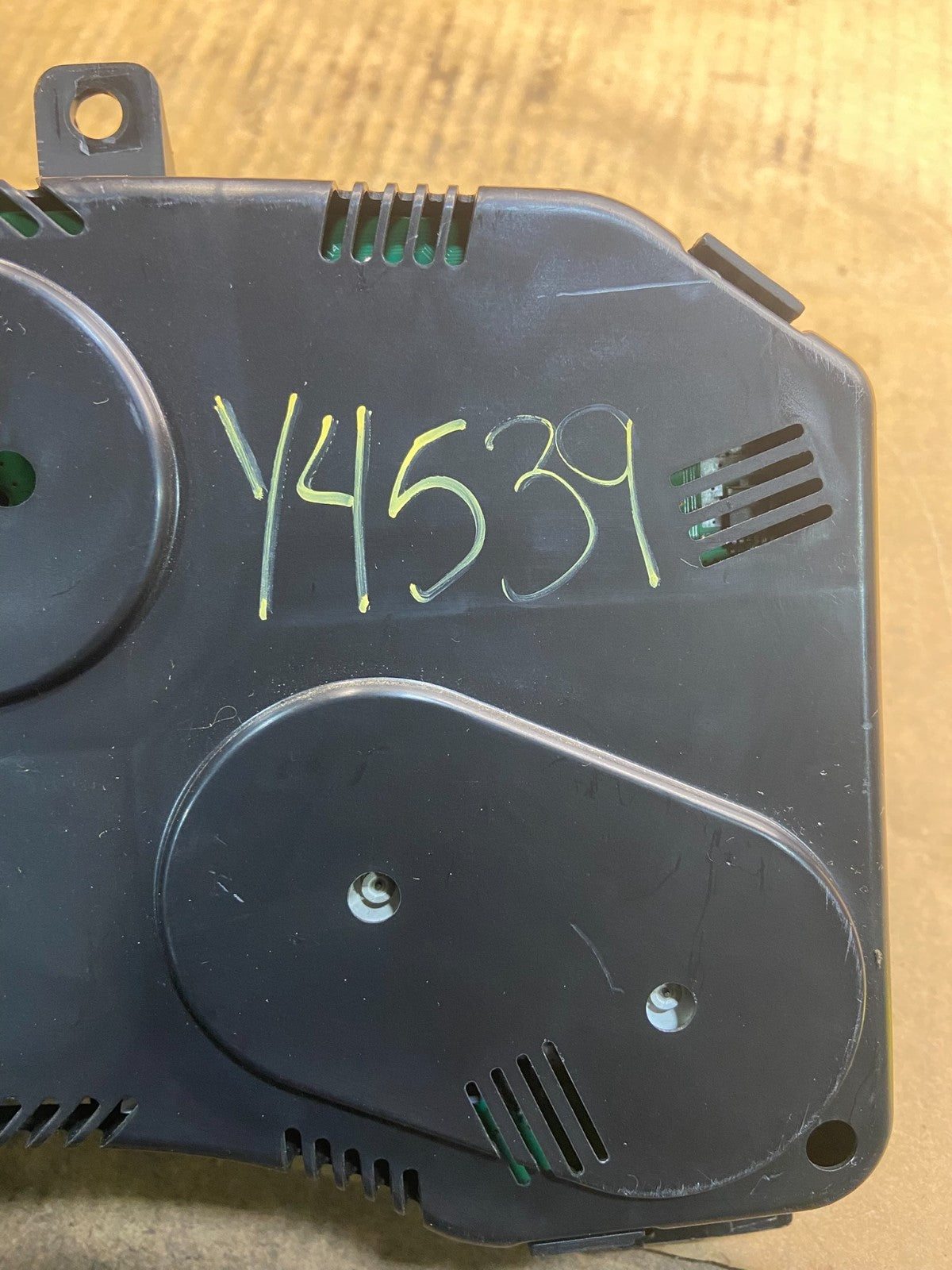 2007 2008 Ford Expedition Speedometer Cluster Gauge Oem y4539 DG7