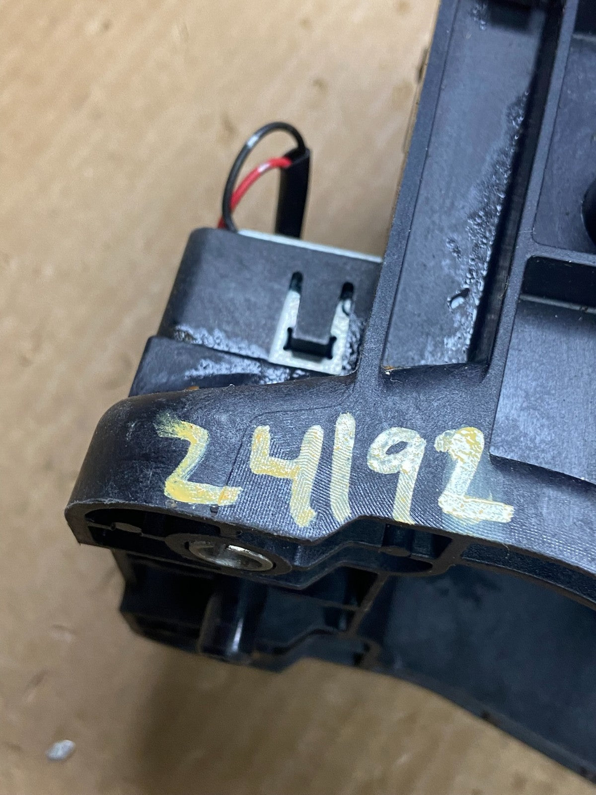 2011-2013 Jeep Grand Cherokee Dodge Durango Floor Gear Shifter 52124792AB Z41927