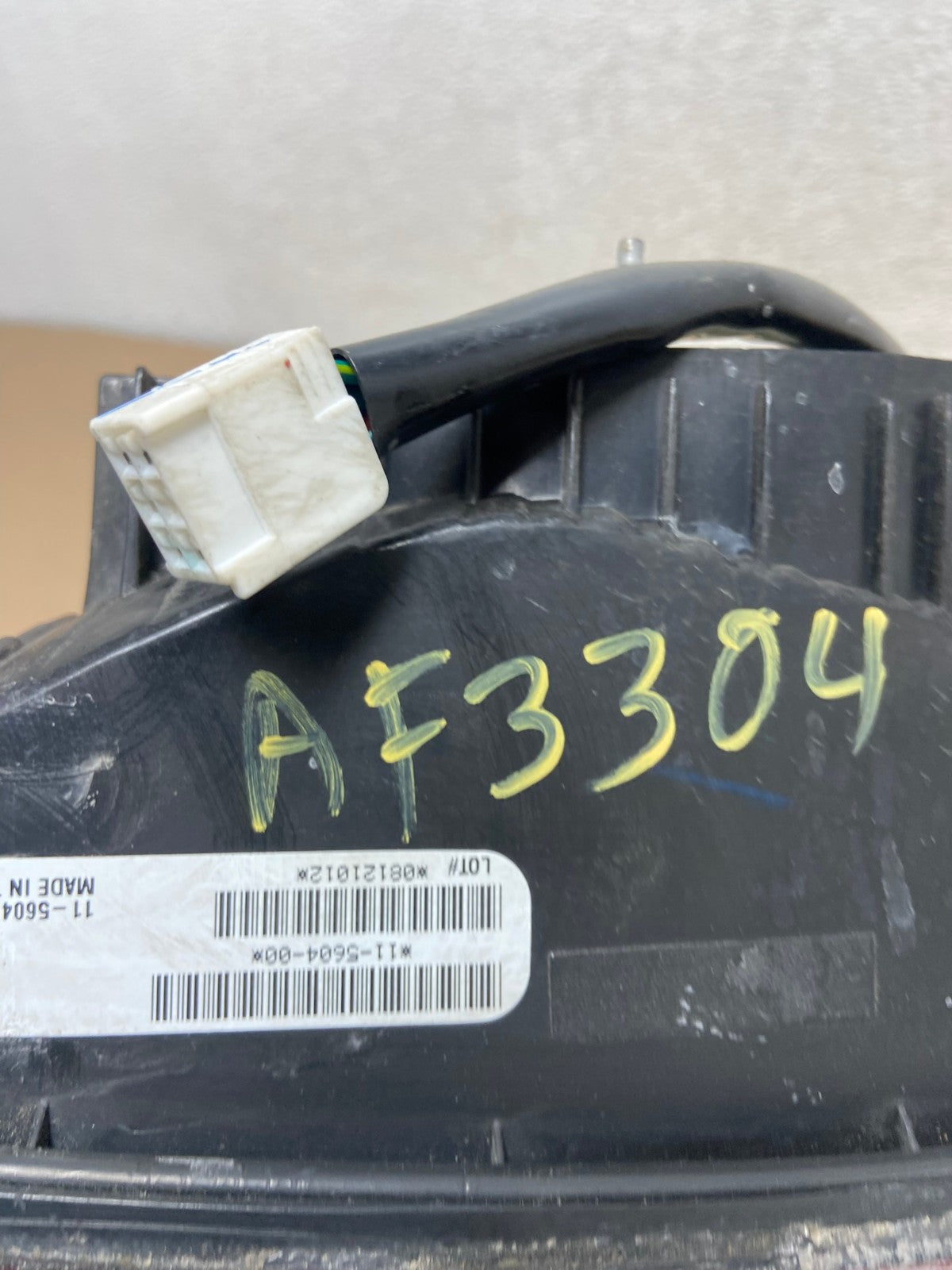 2002 2003 2004 Toyota Camry Left Driver LH Side Tail Light AF3304 LK7