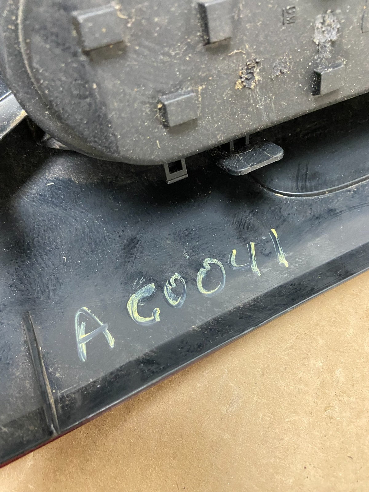 1997 - 2005 Pontiac Montana / Venture Left Driver Side Tail Light Oem AC0041 DW5