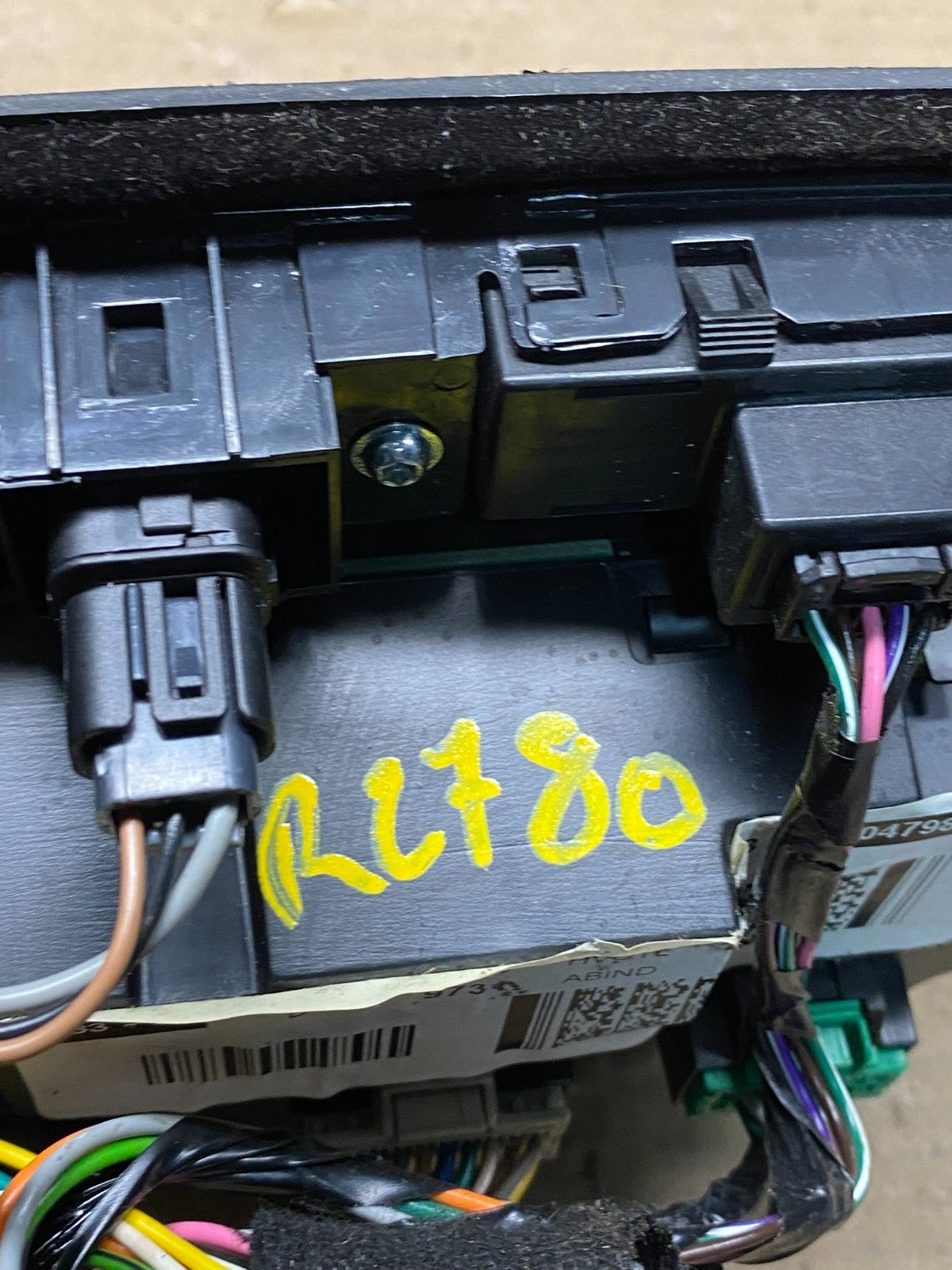 2008 to 2012 Buick Enclave AC Heater Climate Control Unit OEM R2780 DG9