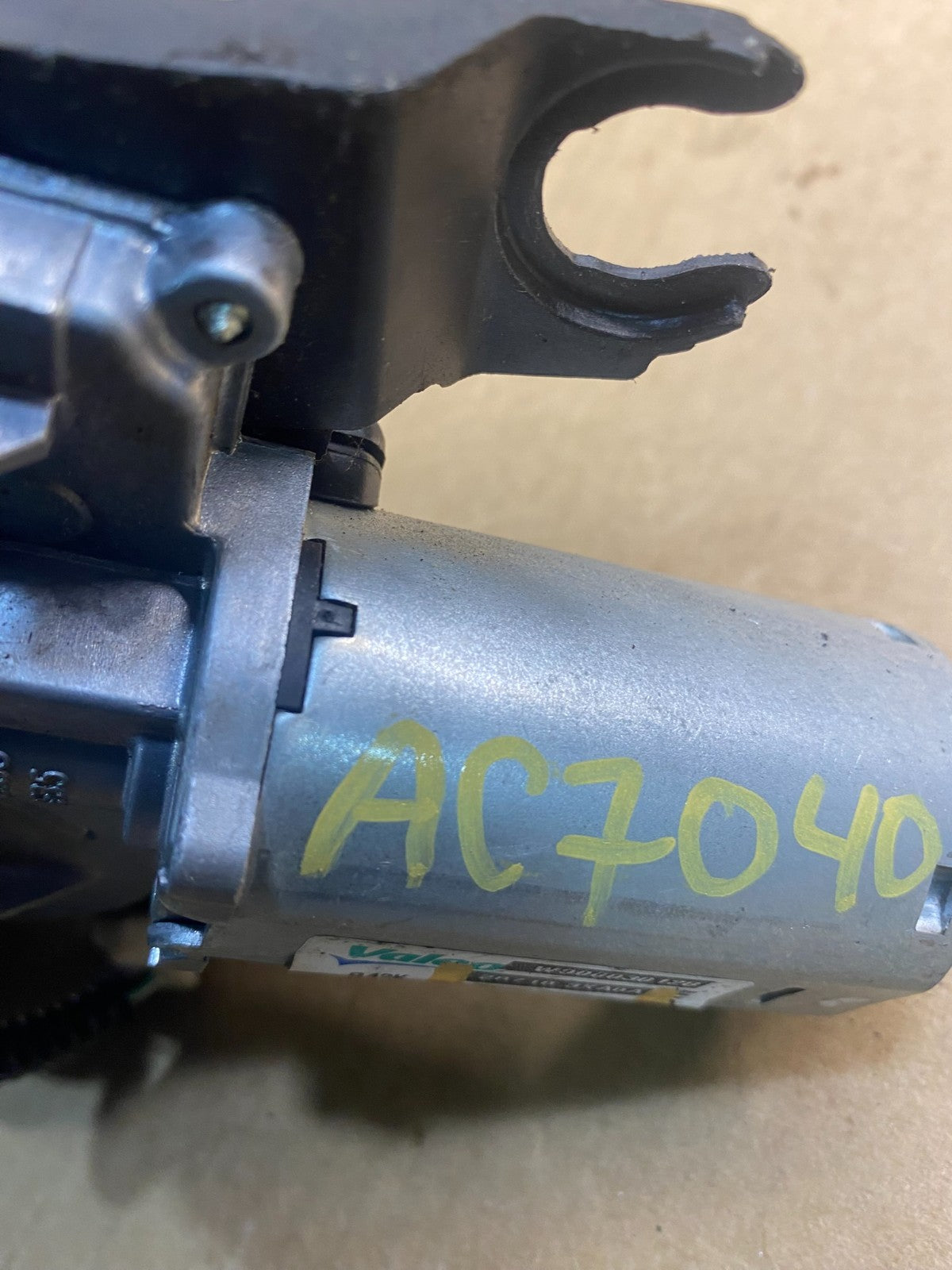 2013-2016 Nissan Pathfinder Back Door Rear Wiper Motor Wiper Blade ac7040 DG5