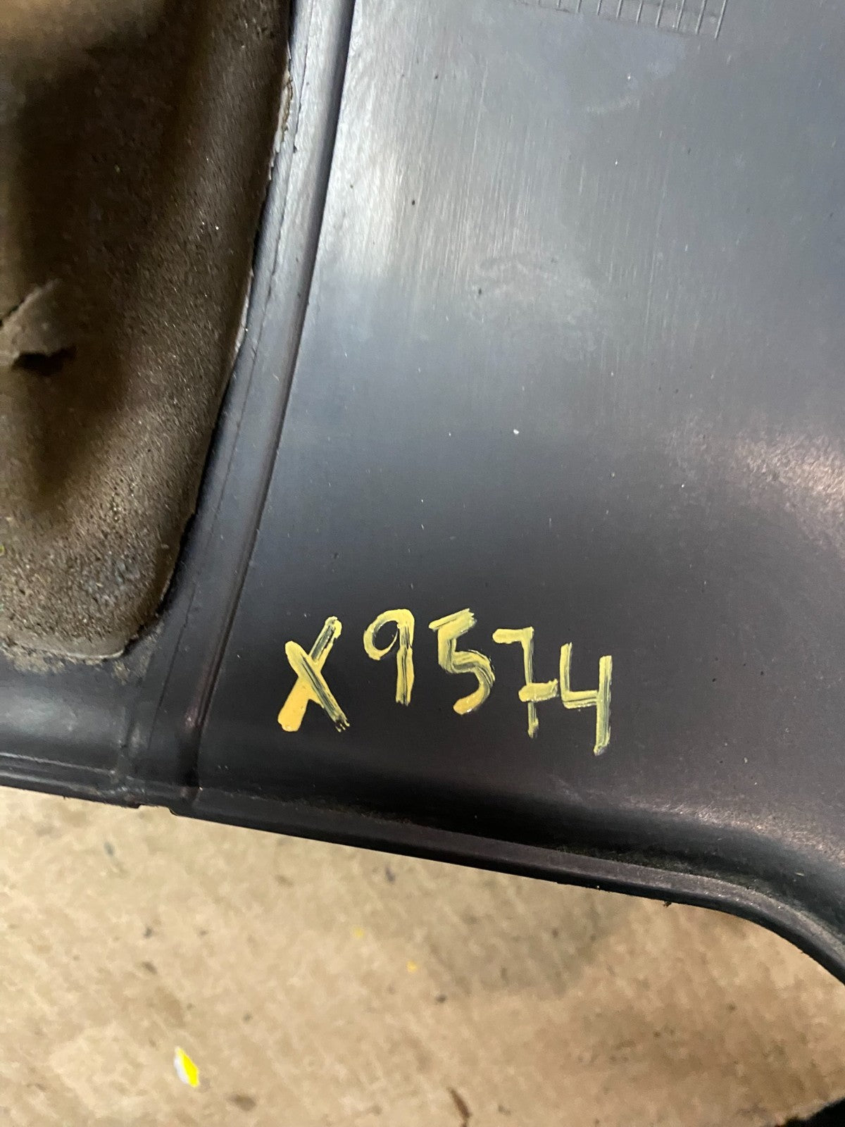 2007 to 2014 Volvo XC90 OEM 3.2L Upper Top Engine Motor Dust Cover Oem x9574 DG9