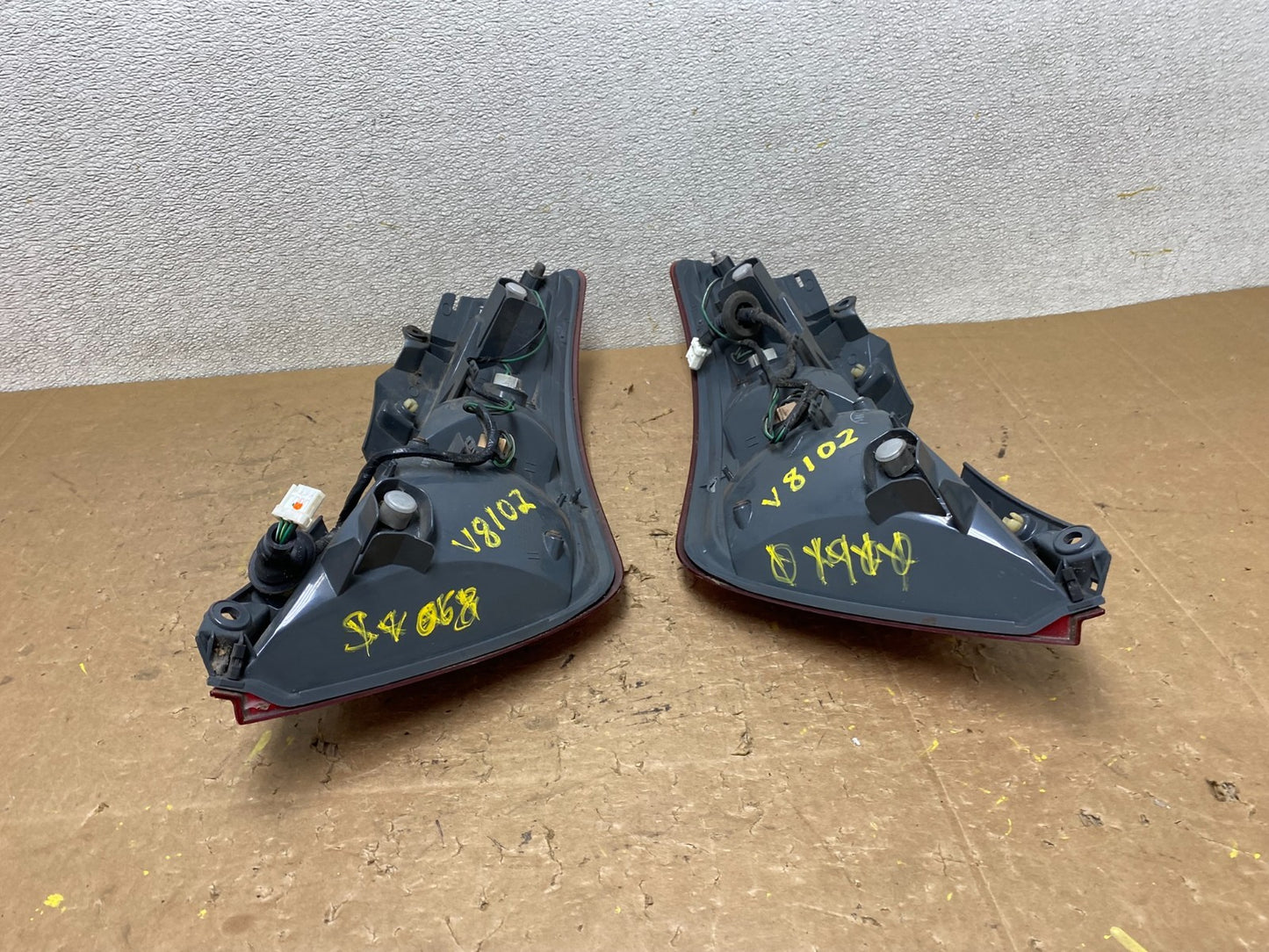 2003 2004 2005 Nissan Murano Left+Right Side Tail Lights Oem V8102 DW9