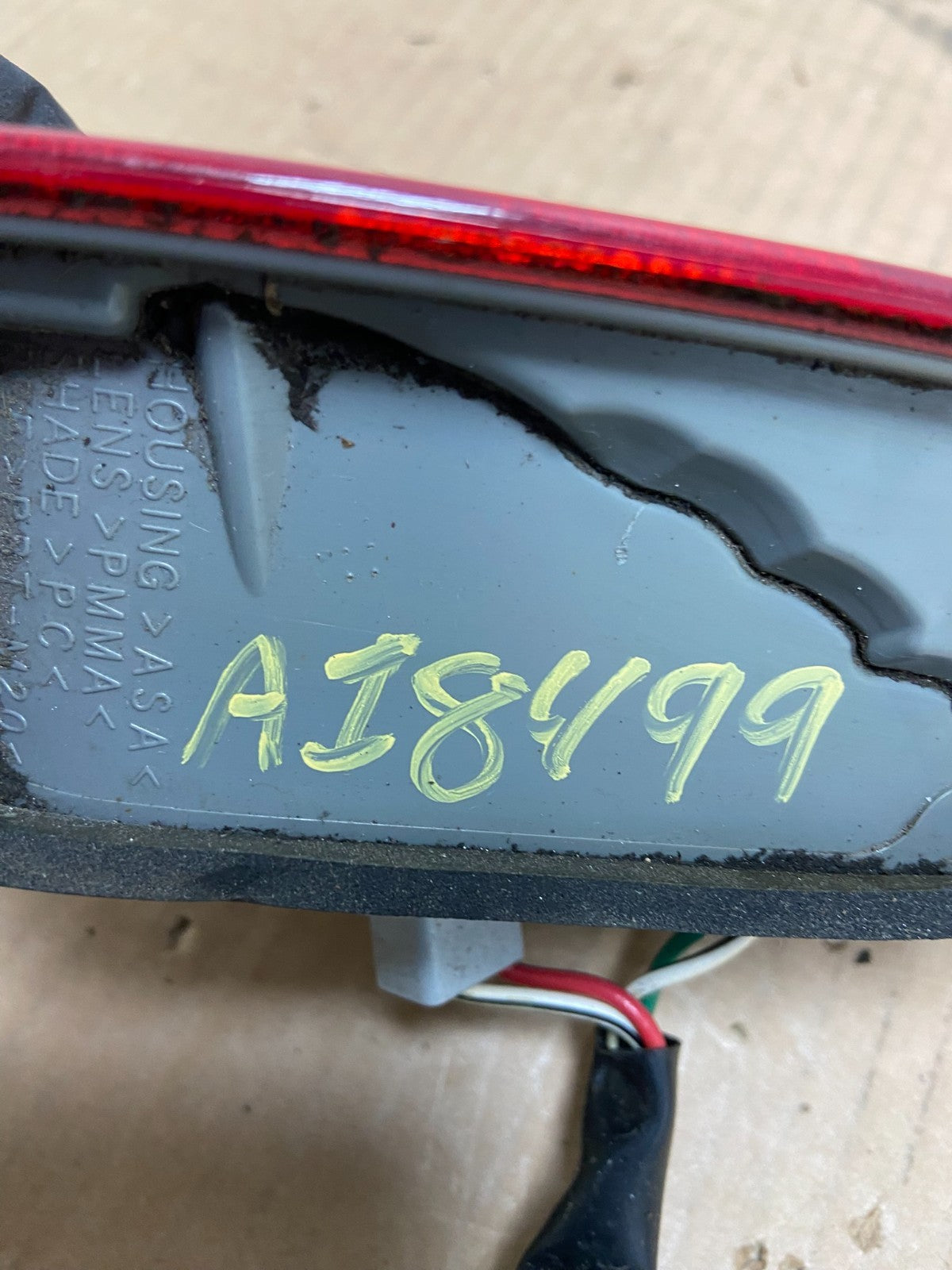 2005-2010 Toyota Avalon Left Driver LH Side Tail Light Inner AI8499 LK6