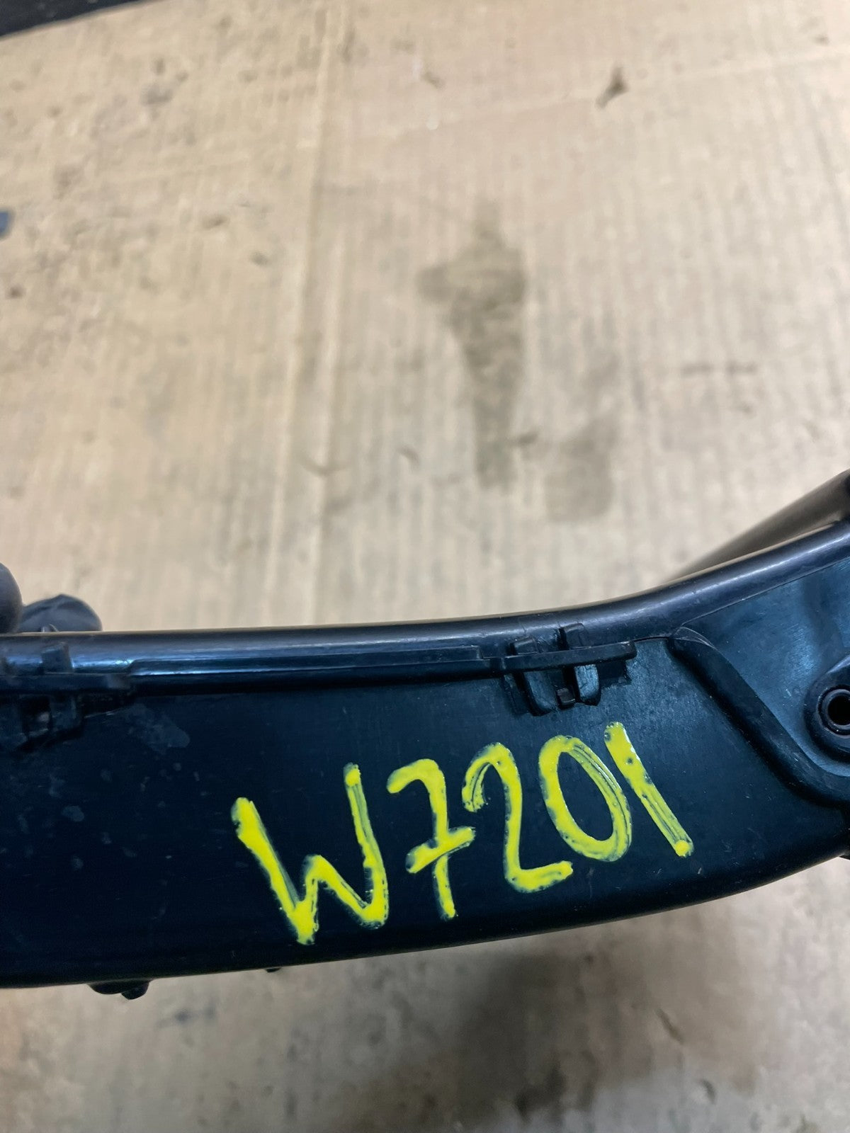 2013 to 2016 Ford Escape Left Driver Side Dash Air Vent Oem w7201 DG8