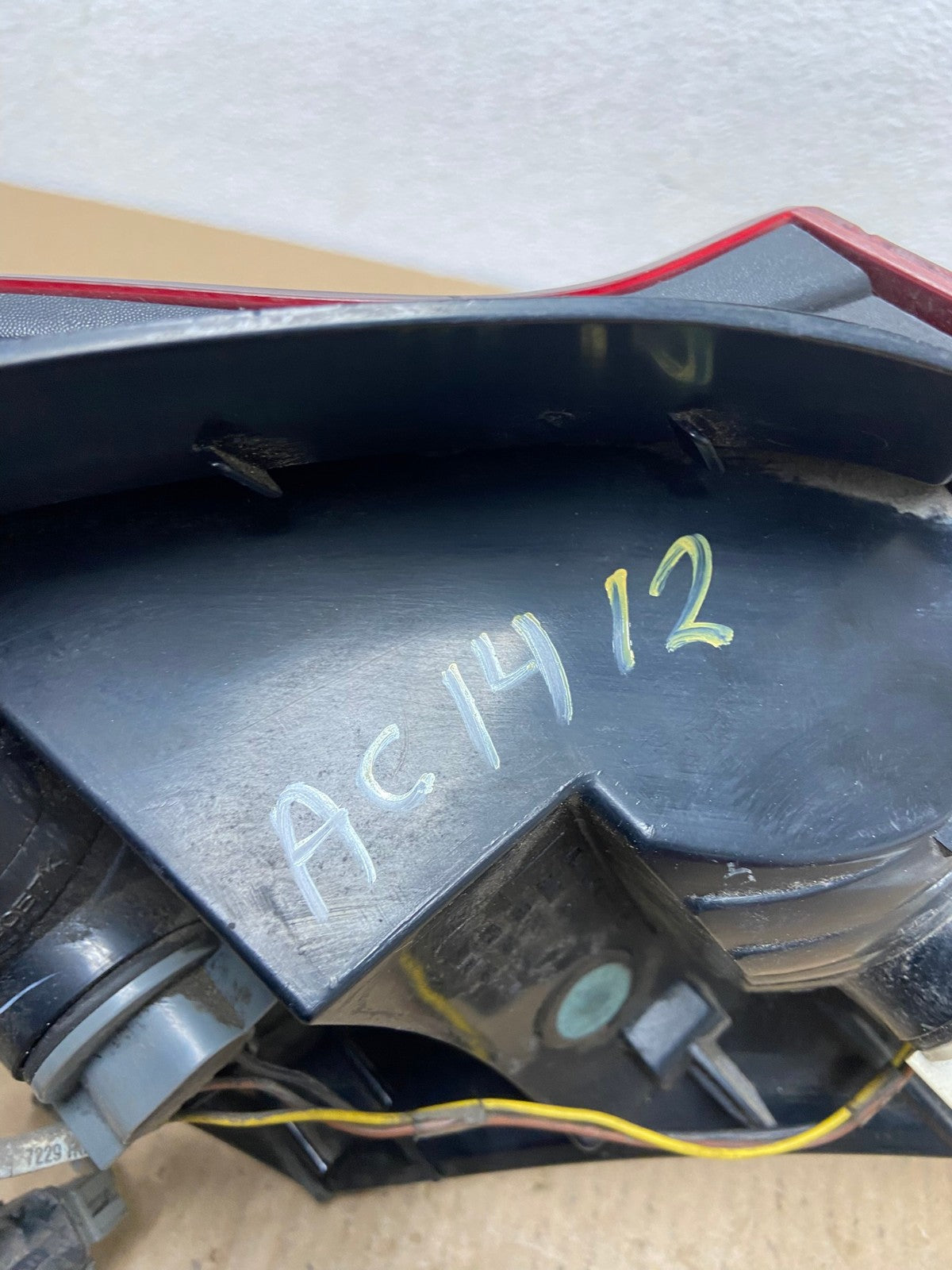 2003-2007 Saturn Ion Left Driver LH Side Tail Light Tail Light Oem AC1412 LK6