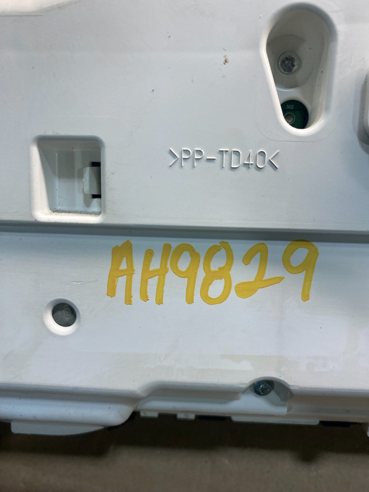 2007 Toyota Sienna Speedometer Cluster Gauge AH9829 DG7
