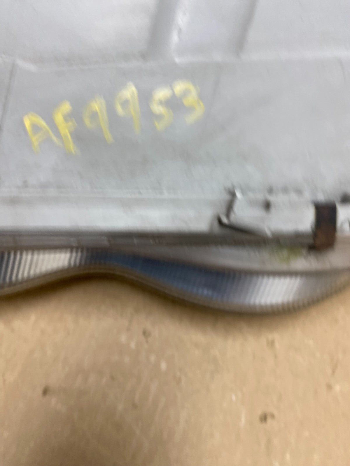 2005 to 2007 Mercedes-Benz C-Class Right Passenger Side Headlight AF9953 DW11