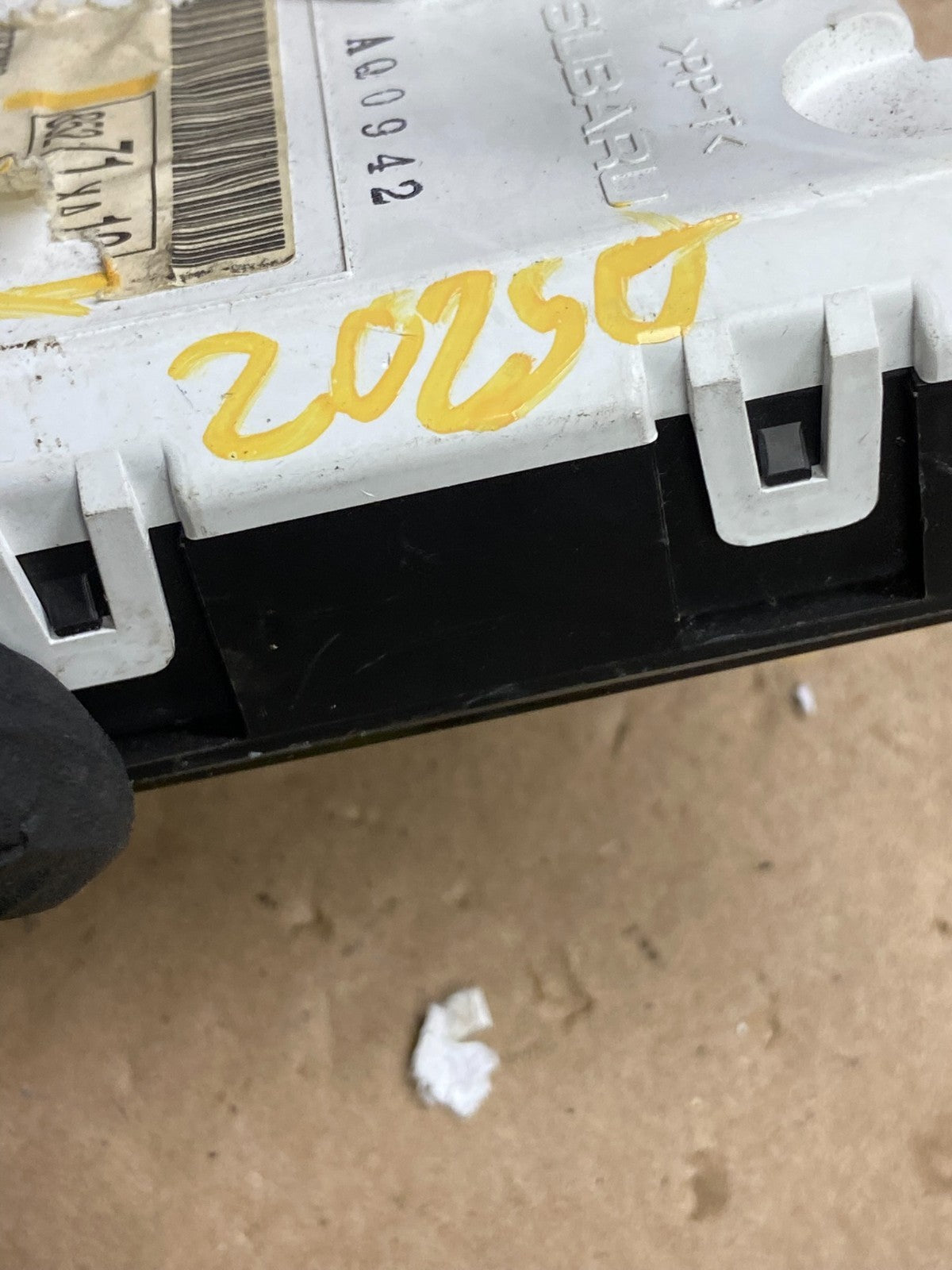 2006 to 2007 Subaru Tribeca Right Information Security Display Screen Z0250 DG6