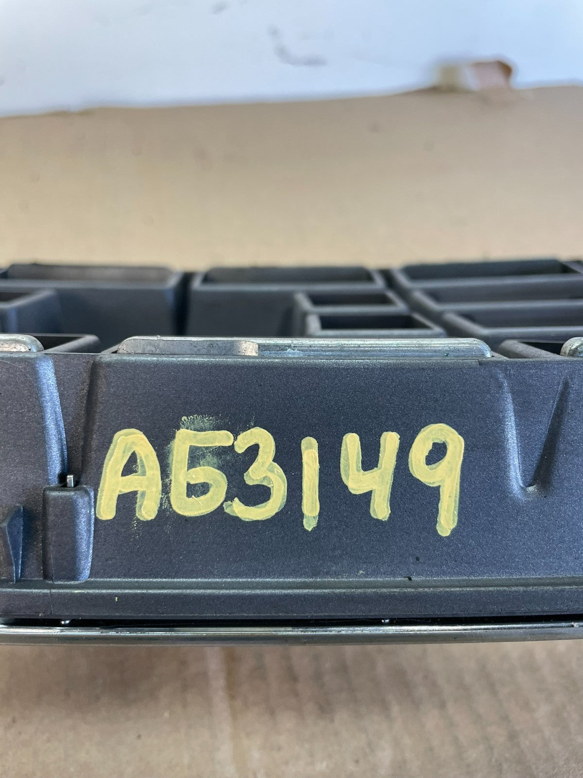 2003 to 2013 Volvo XC90 Front Upper Grill Grille AG3149 DG5
