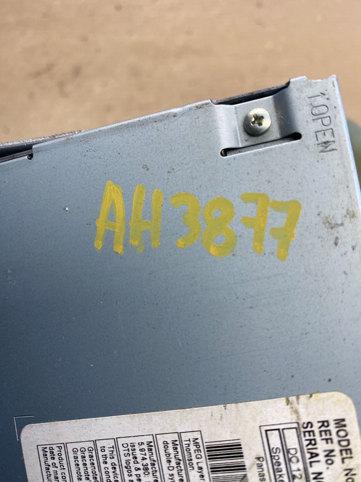 2011 to 2013 Honda Odyssey Radio AM/FM Control Panel AH3877 DG6