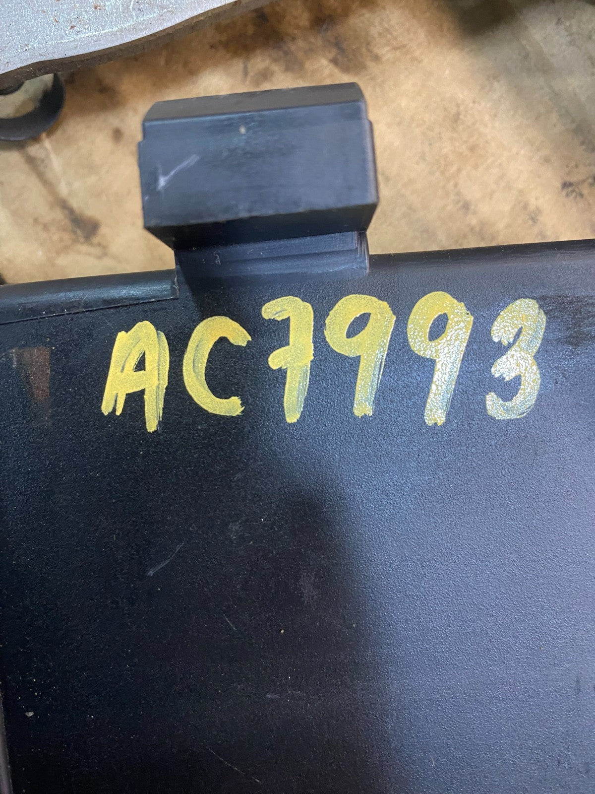 GMC Acadia Yukon Tahoe Rear Trunk Liftgate Power Motor Actuator ac7993 DG7
