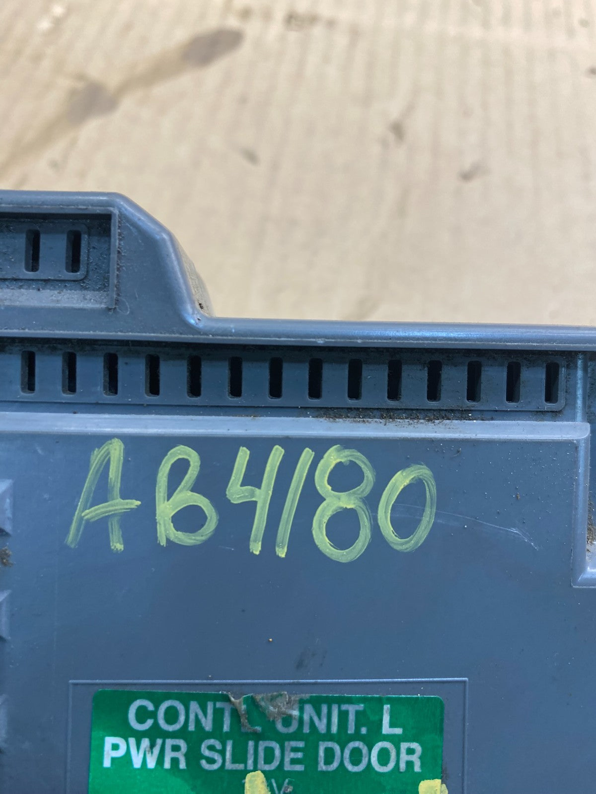 2008 - 2010 Honda Odyssey Rear Left Driver LH Sliding Door Module AB4180 DG3