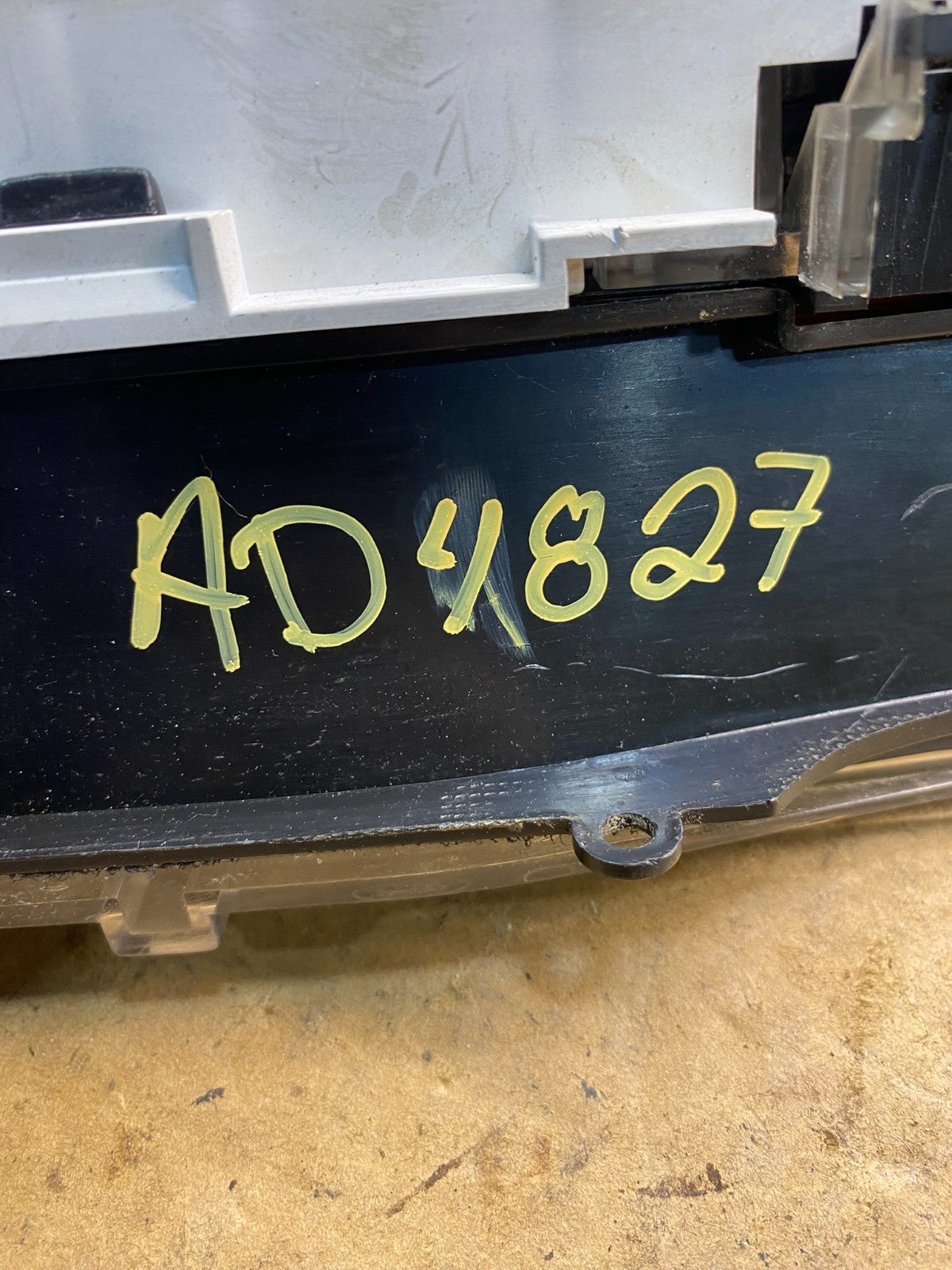 2000 2001 2002 Ford Expedition Speedometer Instrument Gauge Cluster Oe ad4827 DG6