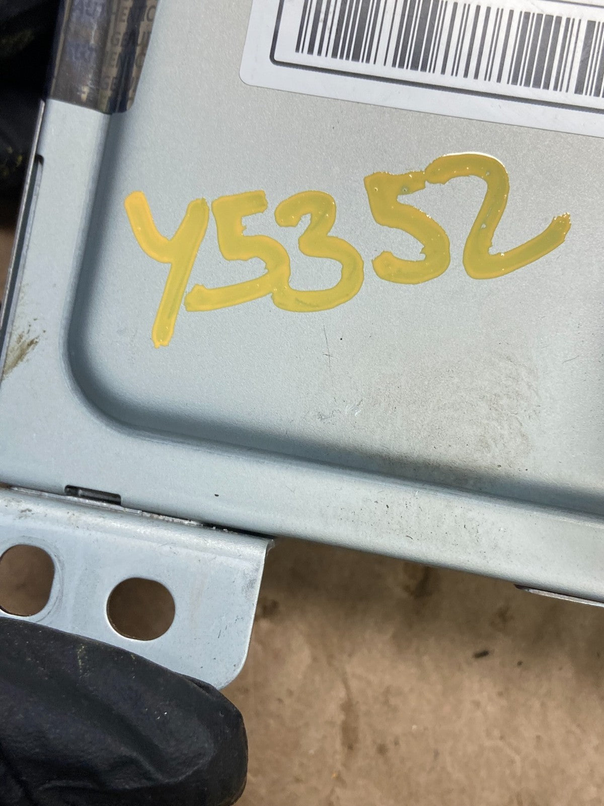 2010 - 2011 Chevrolet Equinox Radio Display Screen Information Dash Oem Y5352 DG7