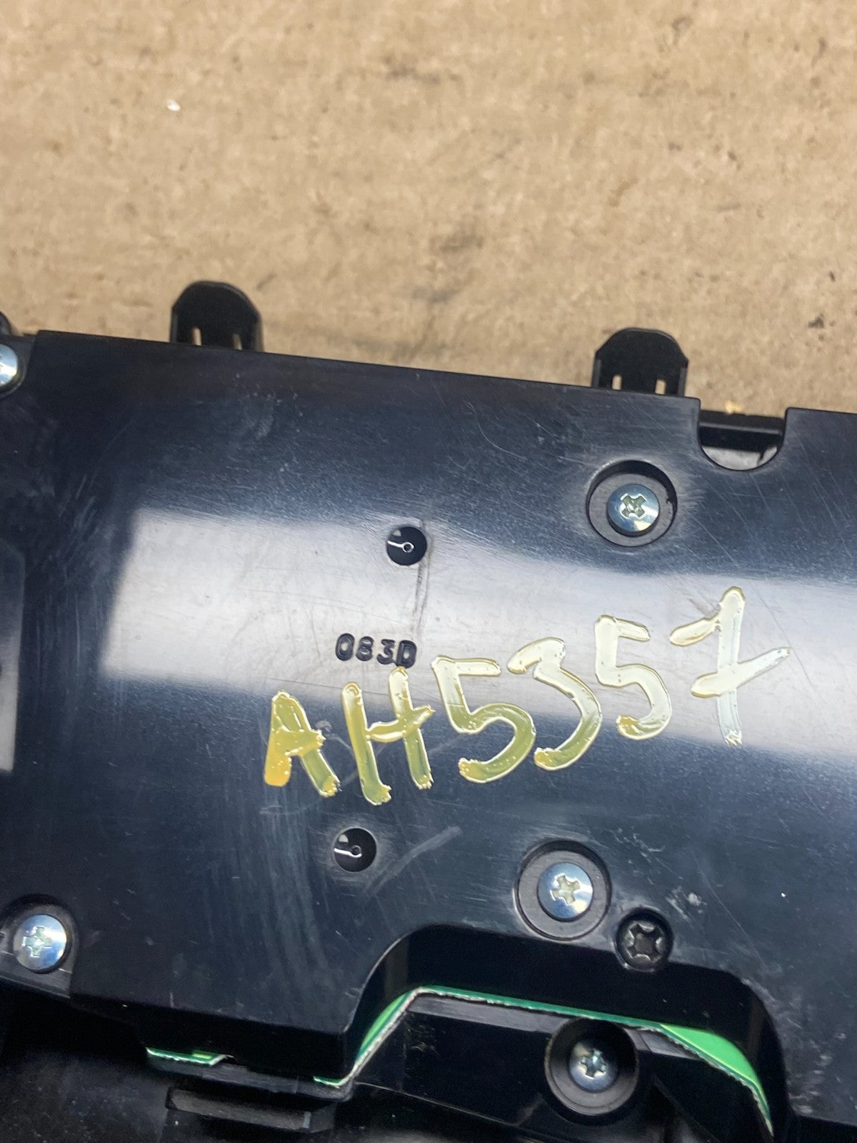 2009-2014 Nissan Murano AM FM Radio CD Control Panel AH5357 DG6