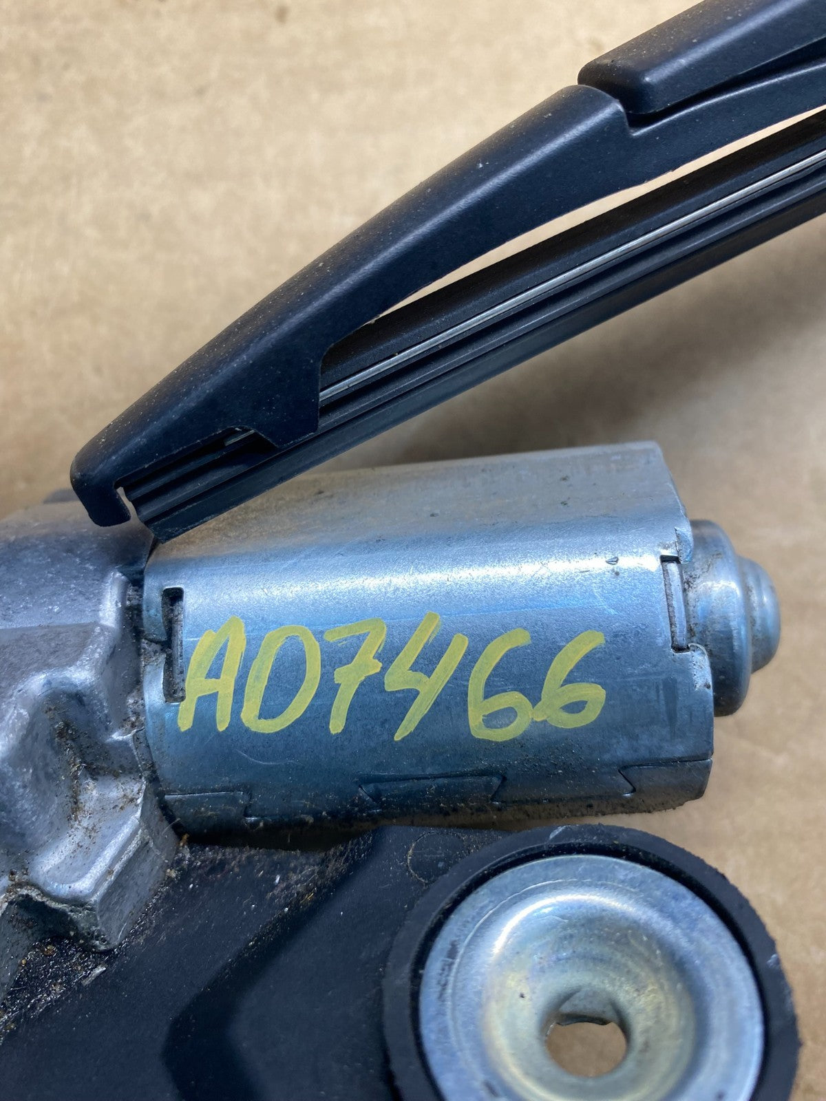 2012 to 2014 Ford Focus Rear Windshield Wiper Motor BV61-17K441-AA AD7466 DG7