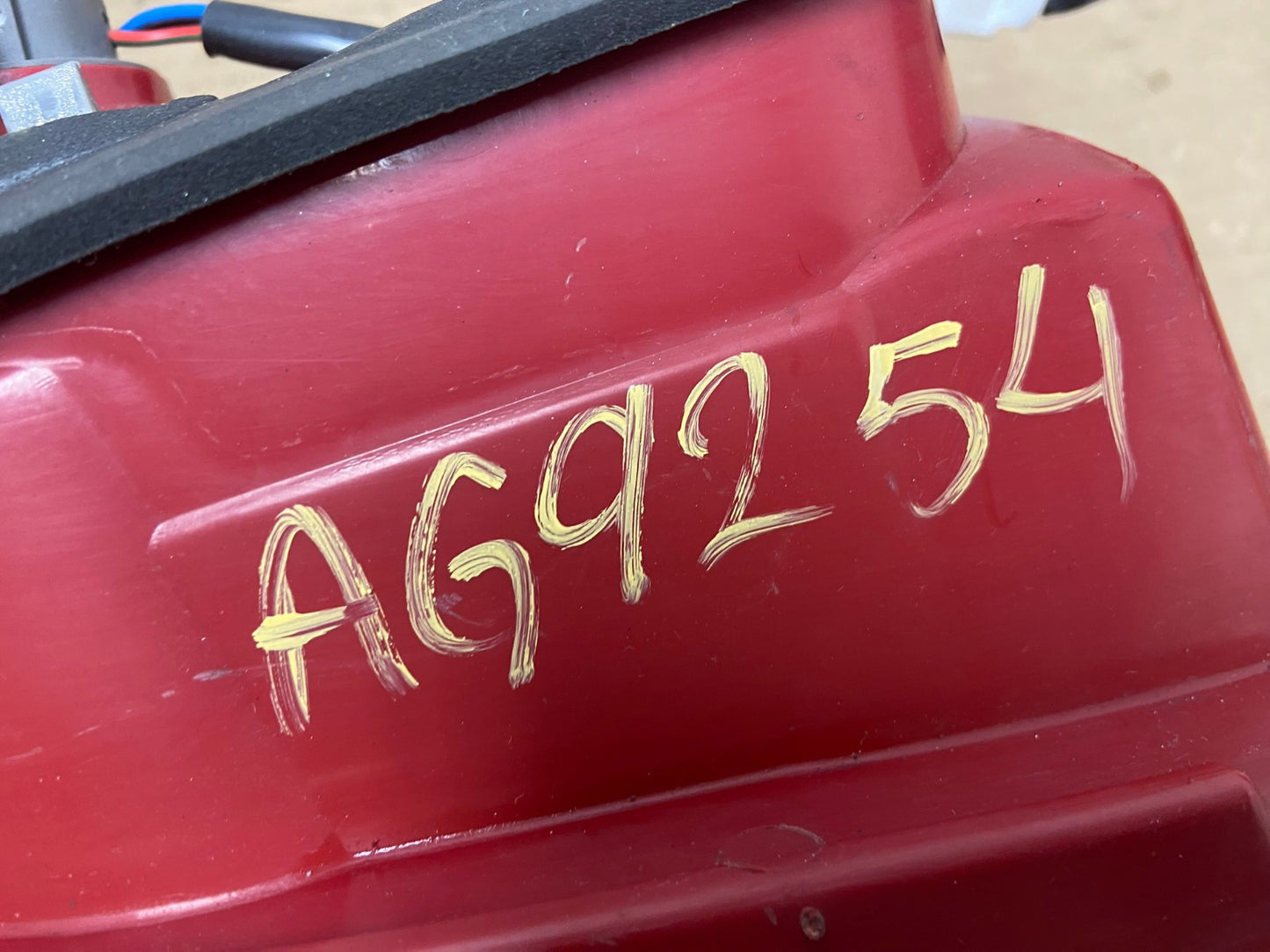 2007 2008 2009 Hyundai Santa Fe Right Passenger Tail Light Inner AG9254 LK6